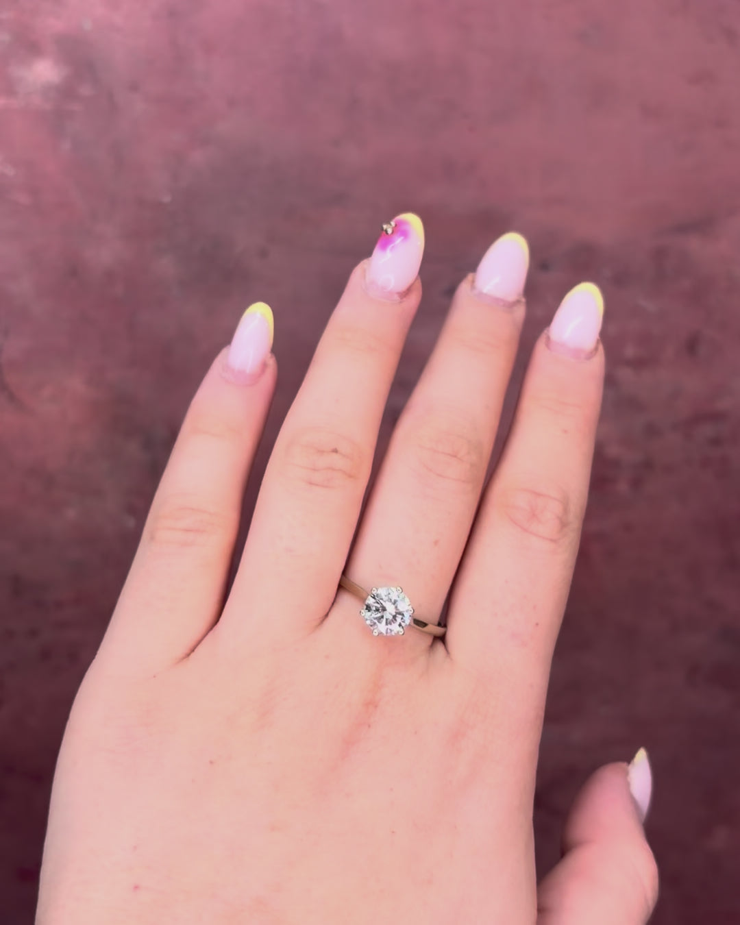 1.56-carat estimated F/VVS diamond solitaire ring "Sandra"