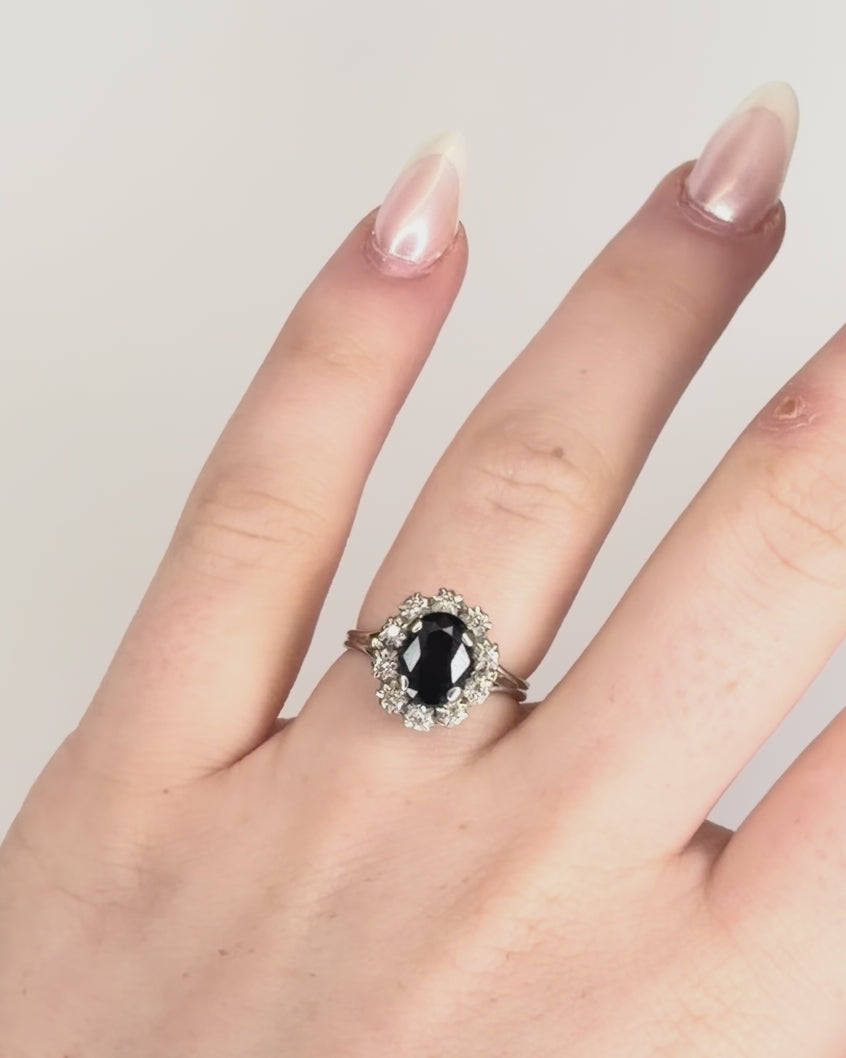 Marguerite Sapphire Ring 1.10 Carat &amp; 10 Diamonds "Irène"