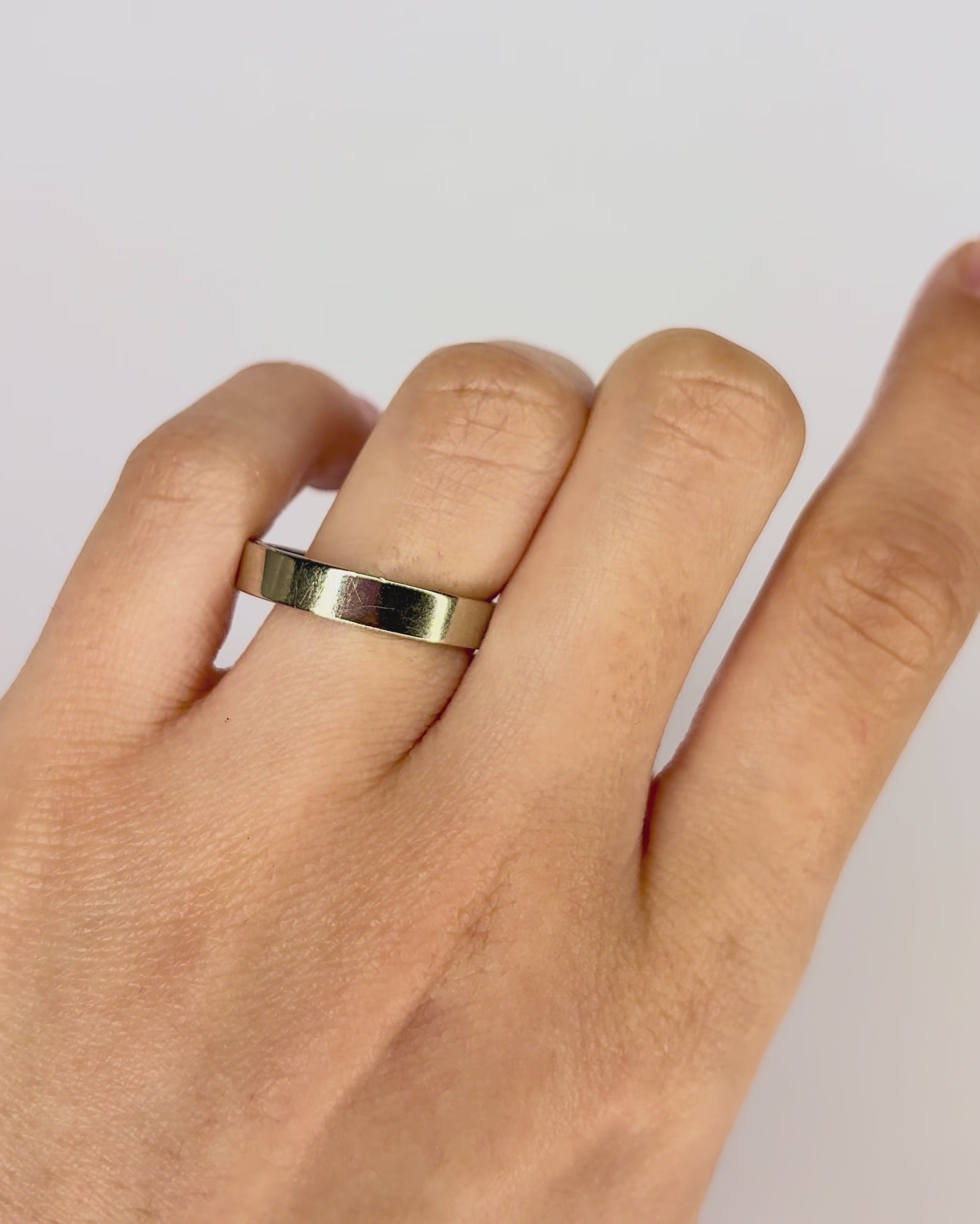 18-Carat White Gold Wedding Band 4 mm "John"