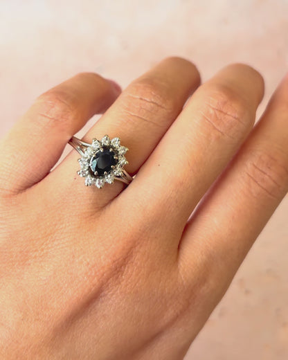 Marguerite Ring Sapphire 0.75 carat &amp; Diamonds 0.24 carat "Christiane"