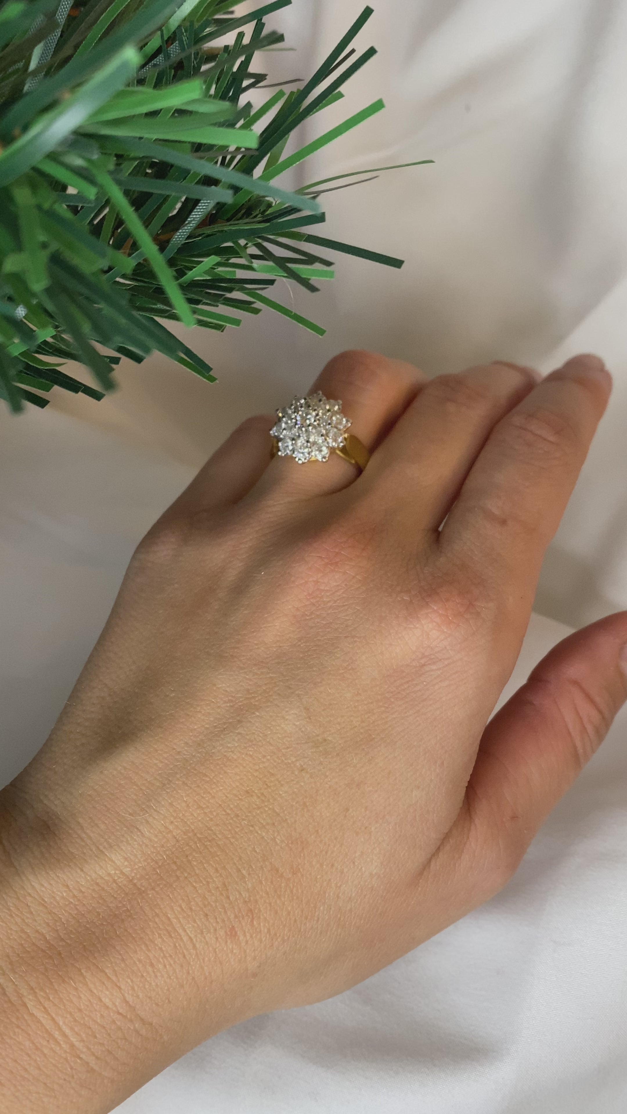 Bague marguerite diamant 1.20 carat "Monica"