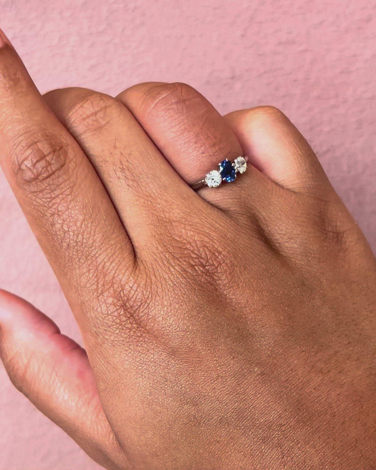 Anillo trilogía de zafiro de 0,65 quilates y diamantes de 0,40 quilates «Helene»