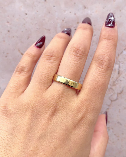 Yellow Gold 5 mm Wedding Band "Aloys"