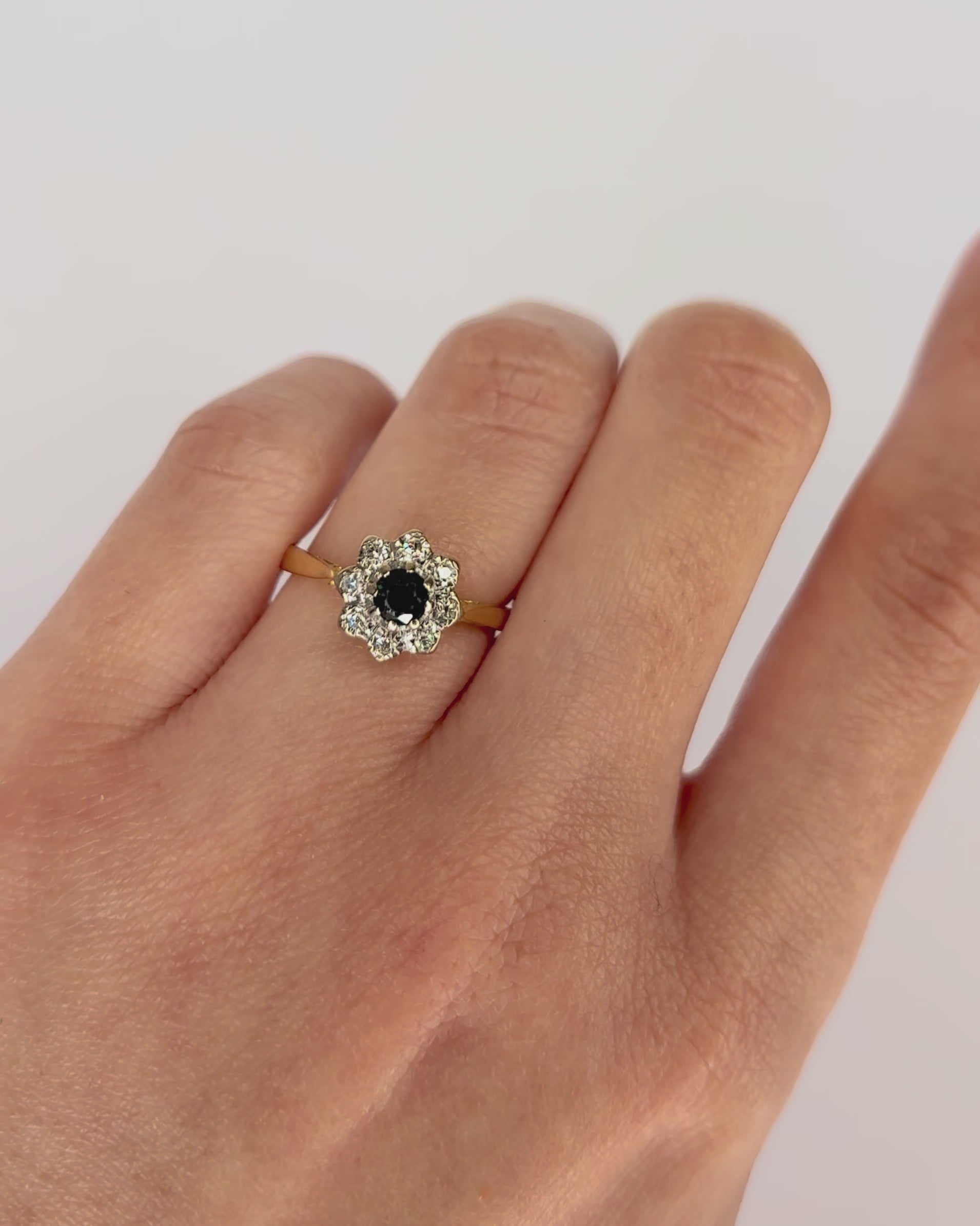 Bague Marguerite Saphir &amp; Diamants "Cybèle"