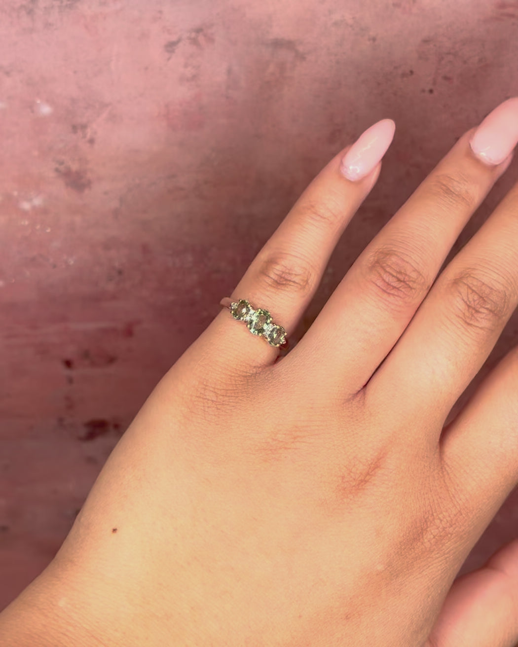 Anillo Trilogía Zafiros Verdes 1.10 quilates "Marion"
