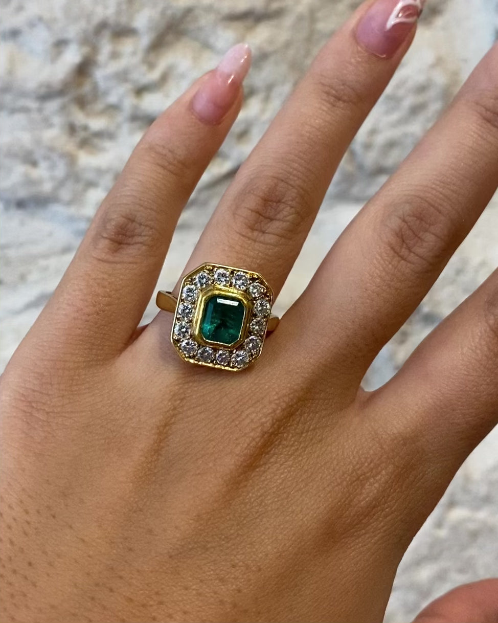 Bague Style Art Deco Émeraude 2.30 carats &amp; Diamants "Lise"