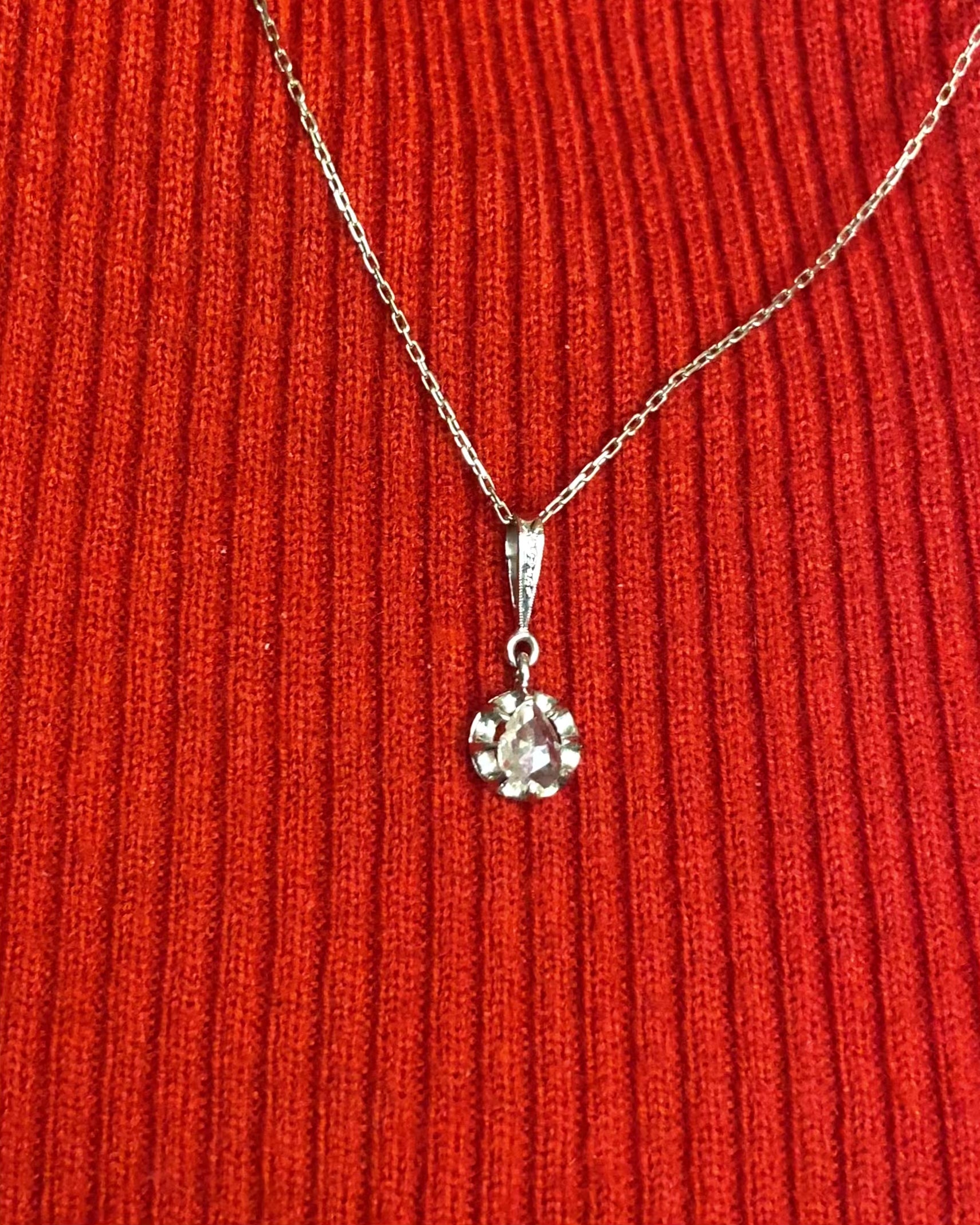 Art Deco Diamond Pendant 0.25 Carat "Maya"