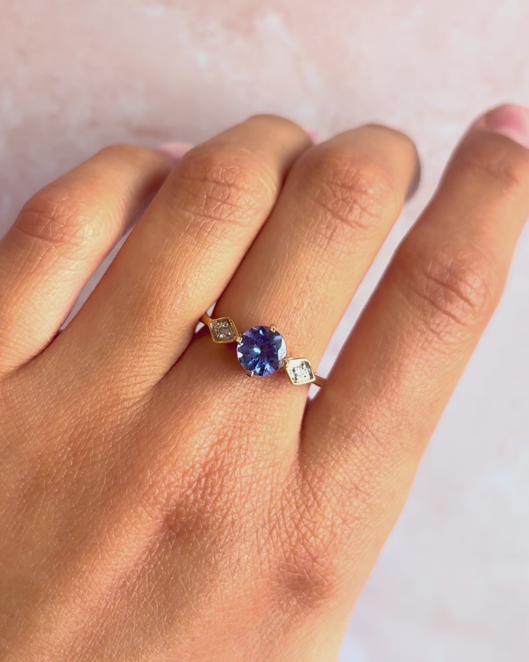 Bague Trilogie Tanzanite 1.17 carat &amp; Diamants "Lavigna"