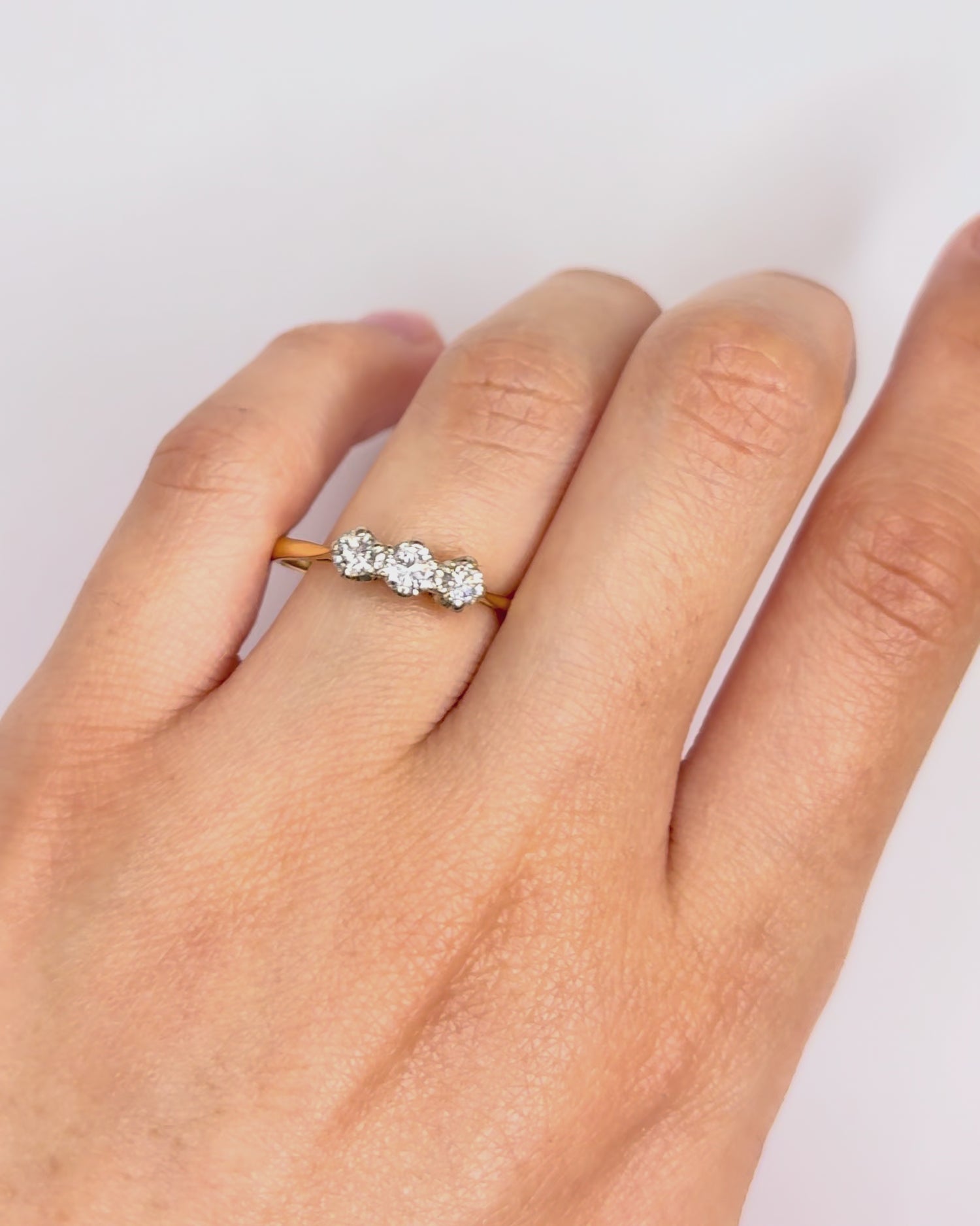 Anillo Trilogía Diamantes 0,45 quilates "Eliane"