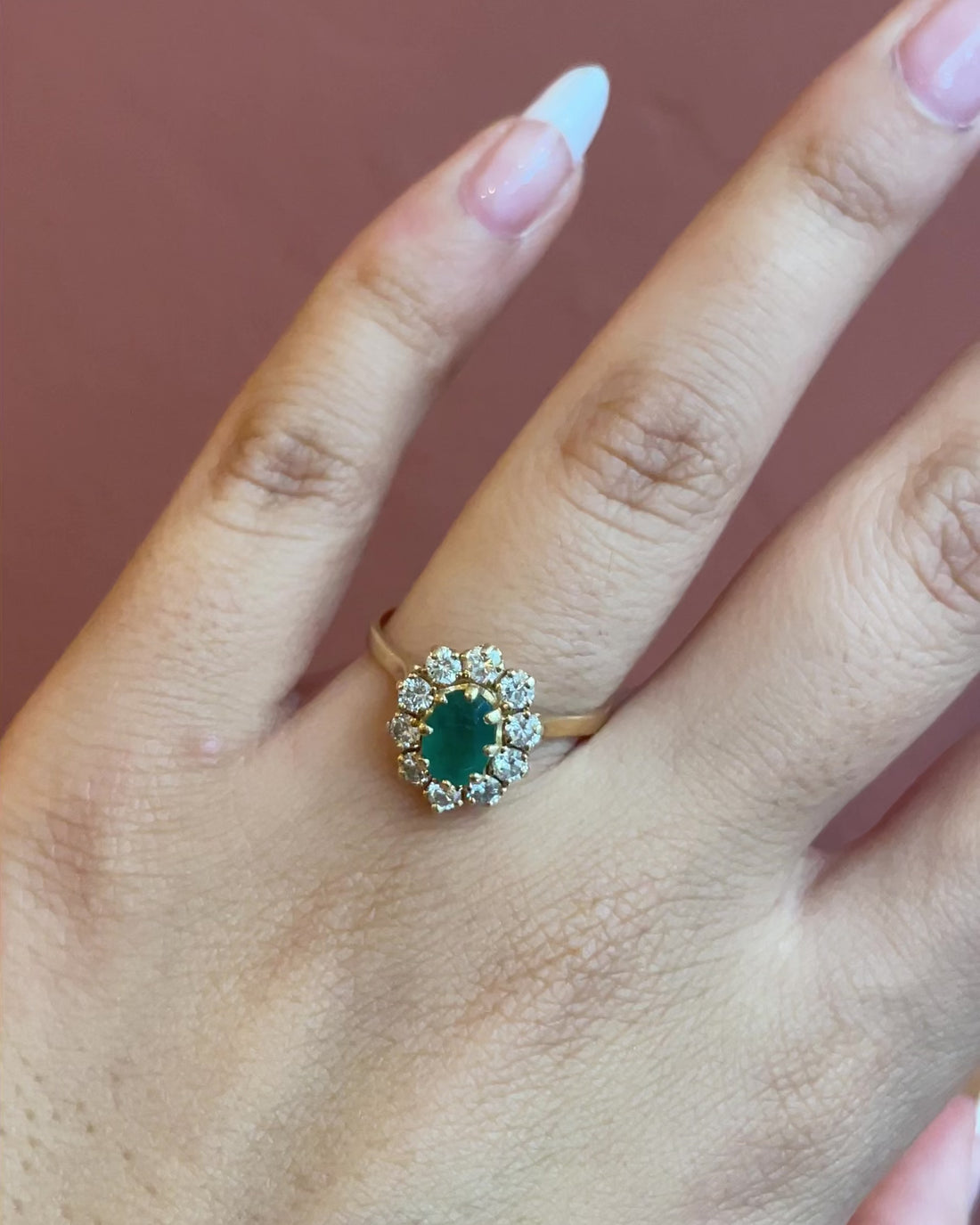 Bague Marguerite Emeraude 0.78 carat &amp; Diamants “Cécilia”
