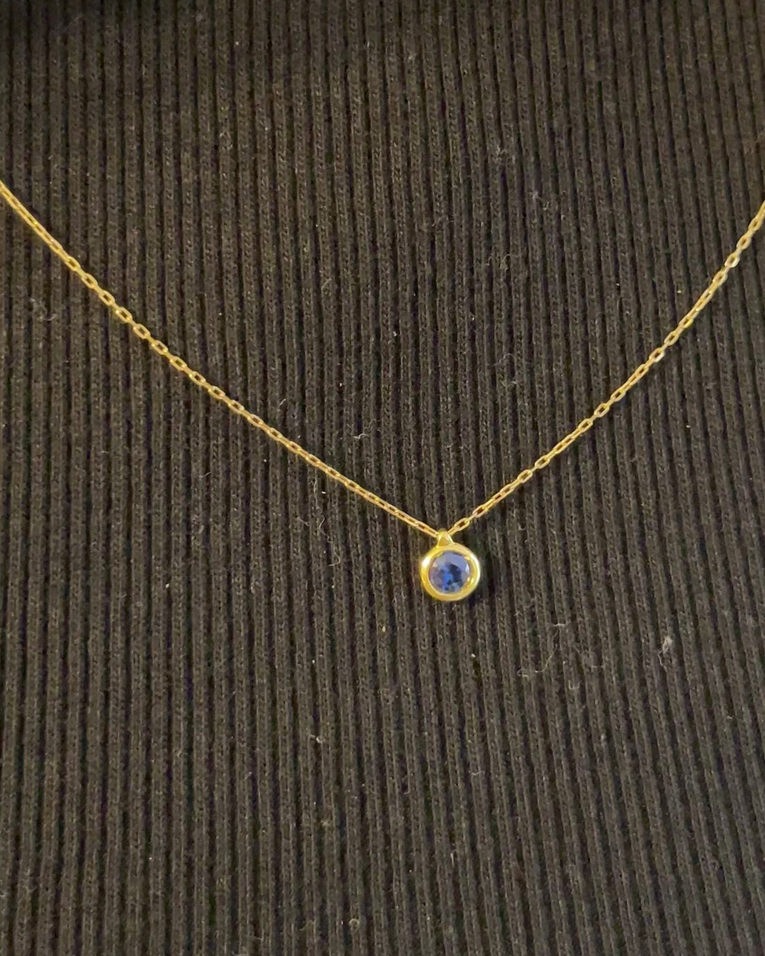 Collier Saphir 0.35 carat "Sacha"