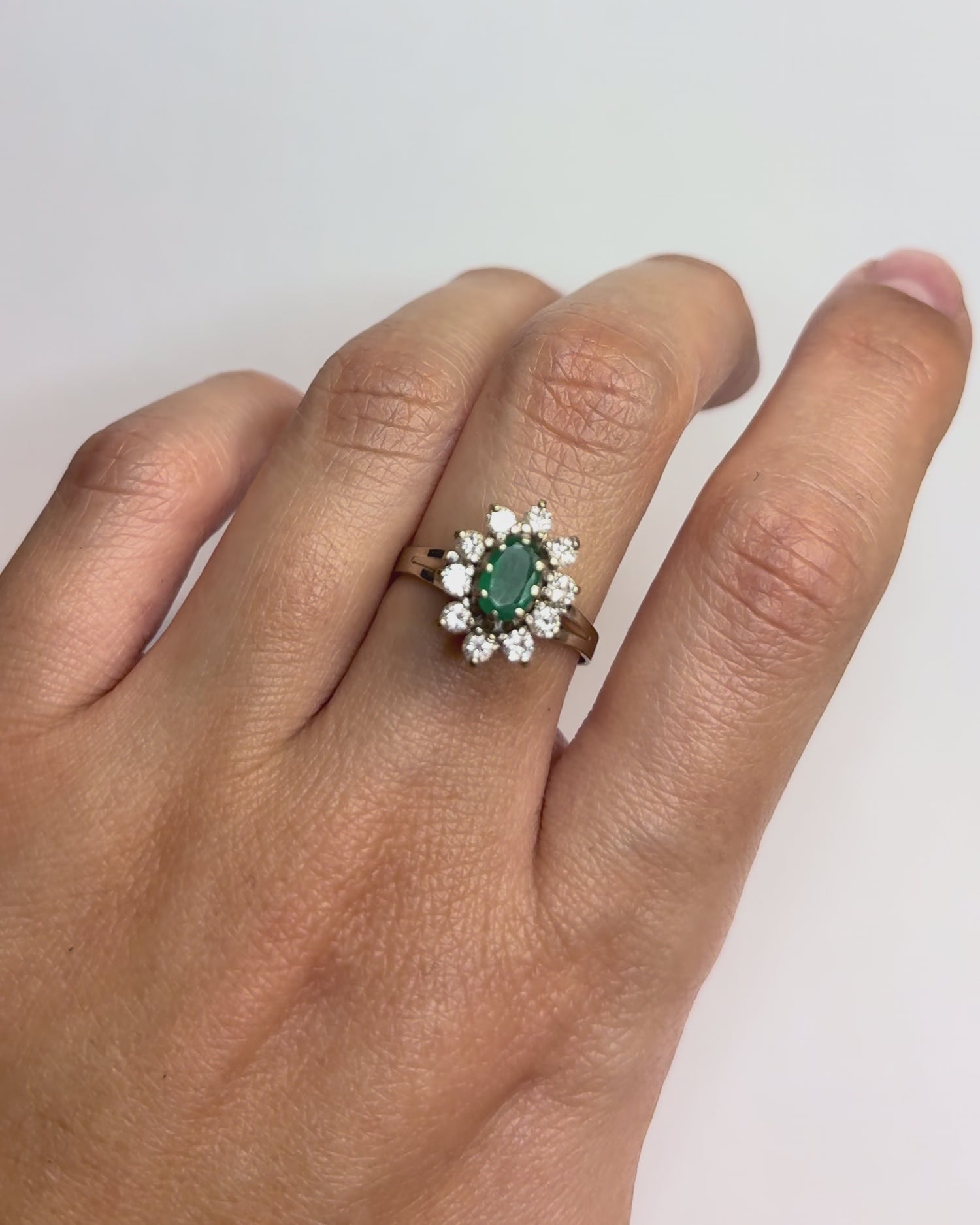 Daisy Emerald Ring 0.58 carat &amp; Diamonds 0.50 carat "Dua"