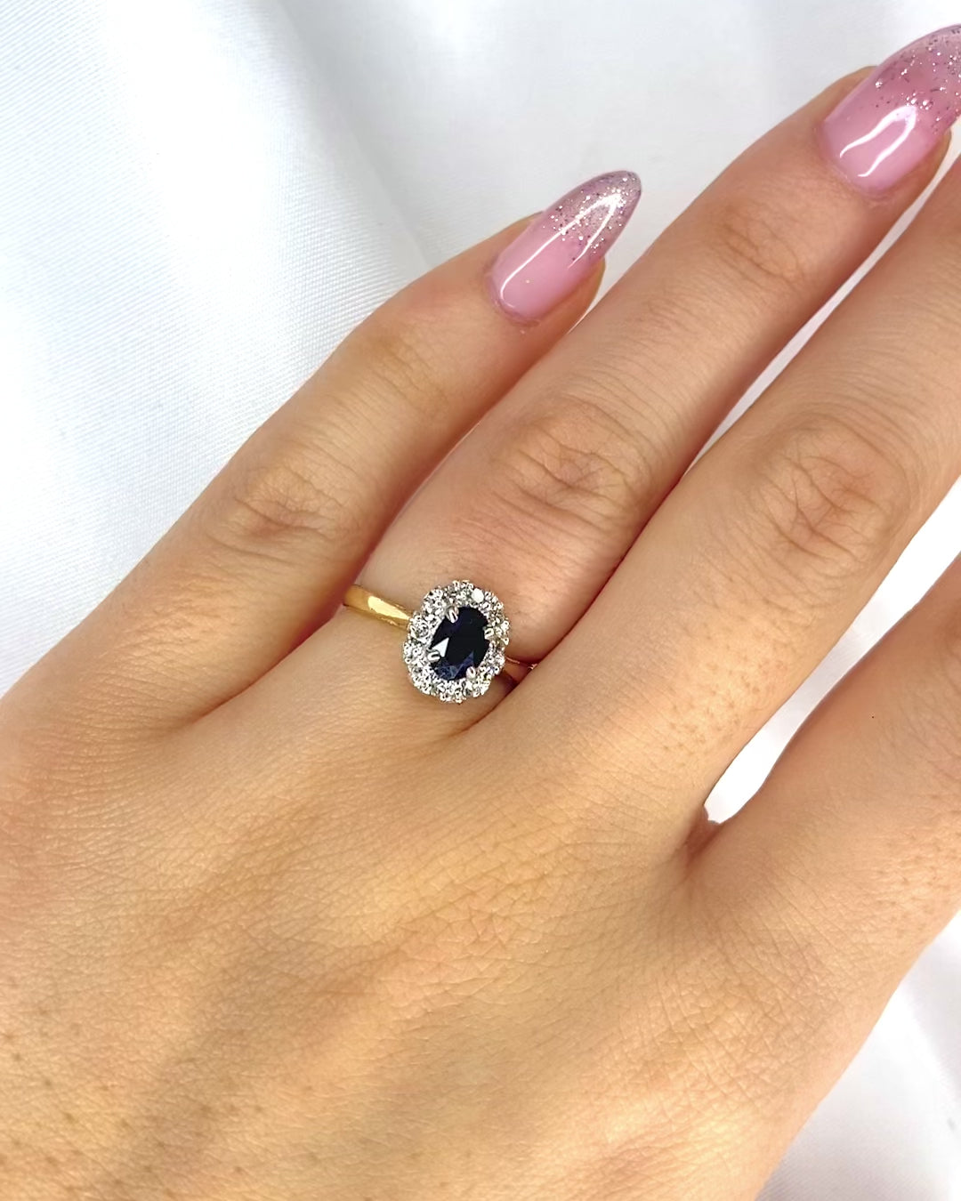 Anillo Marguerite Zafiro 0,60 quilates y diamantes "Jade"