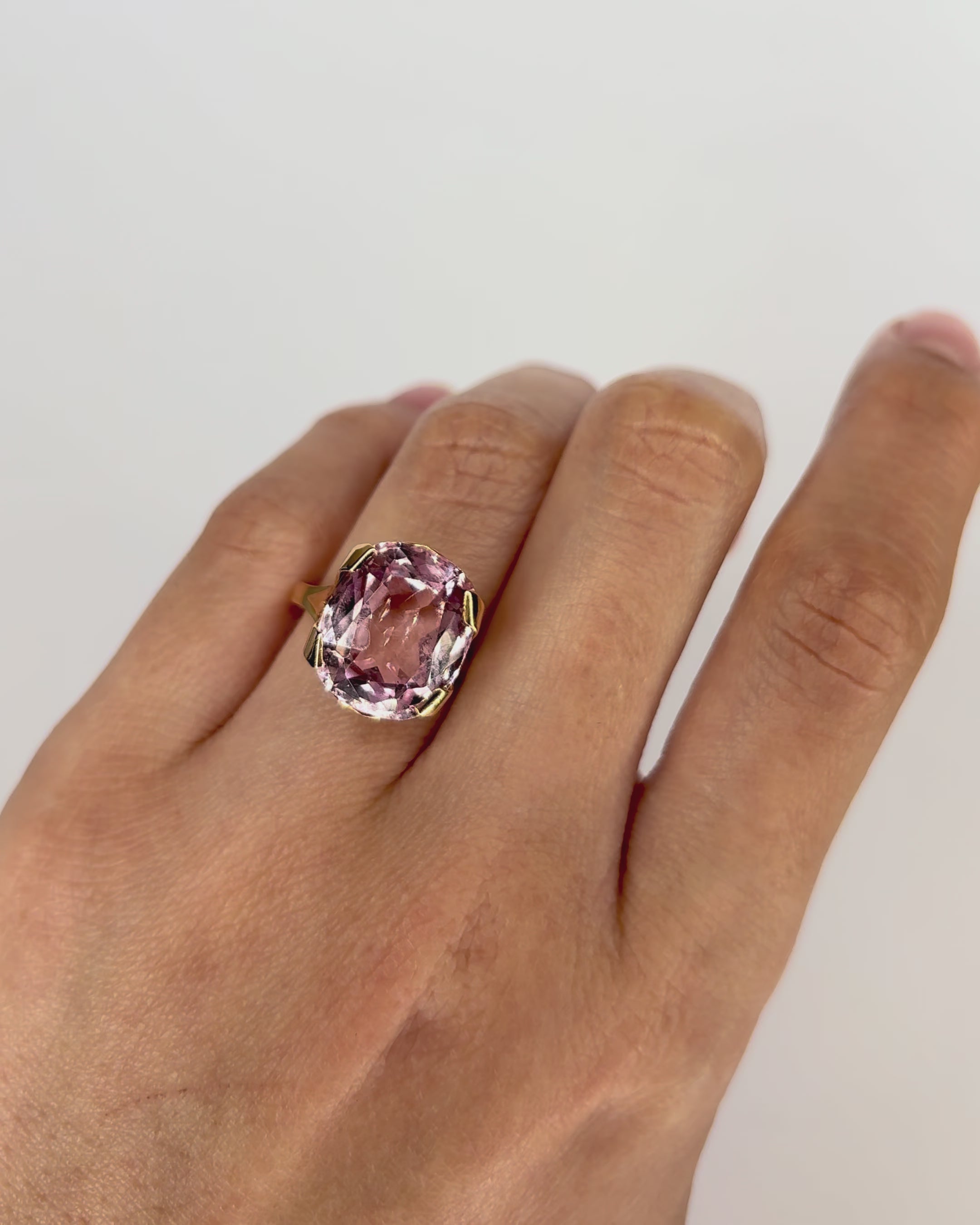 Morganite Cocktail Ring 9.70 carats "Celine"
