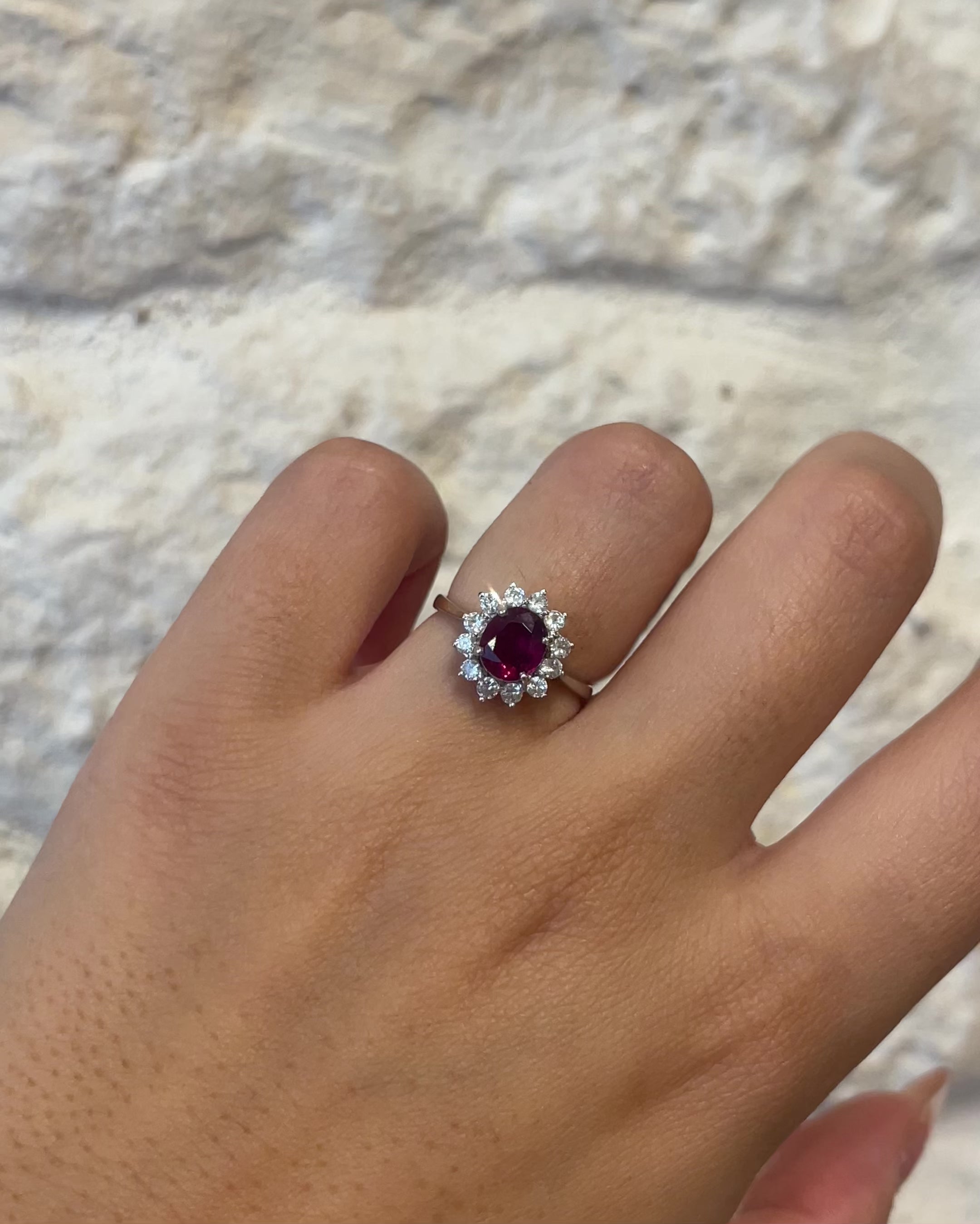 Bague marguerite rubis et diamants "Lana"