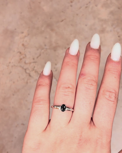 Bague Solitaire Saphir 0.65 carat &amp; Diamants "Oxa"