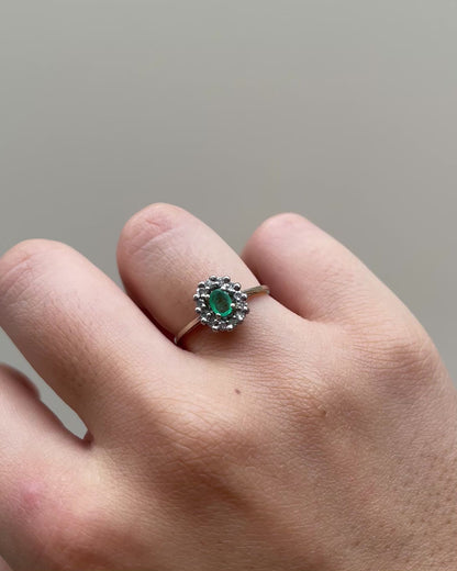 Bague Marguerite Emeraude 0.15 carat &amp; Diamants &quot;Livia&quot;