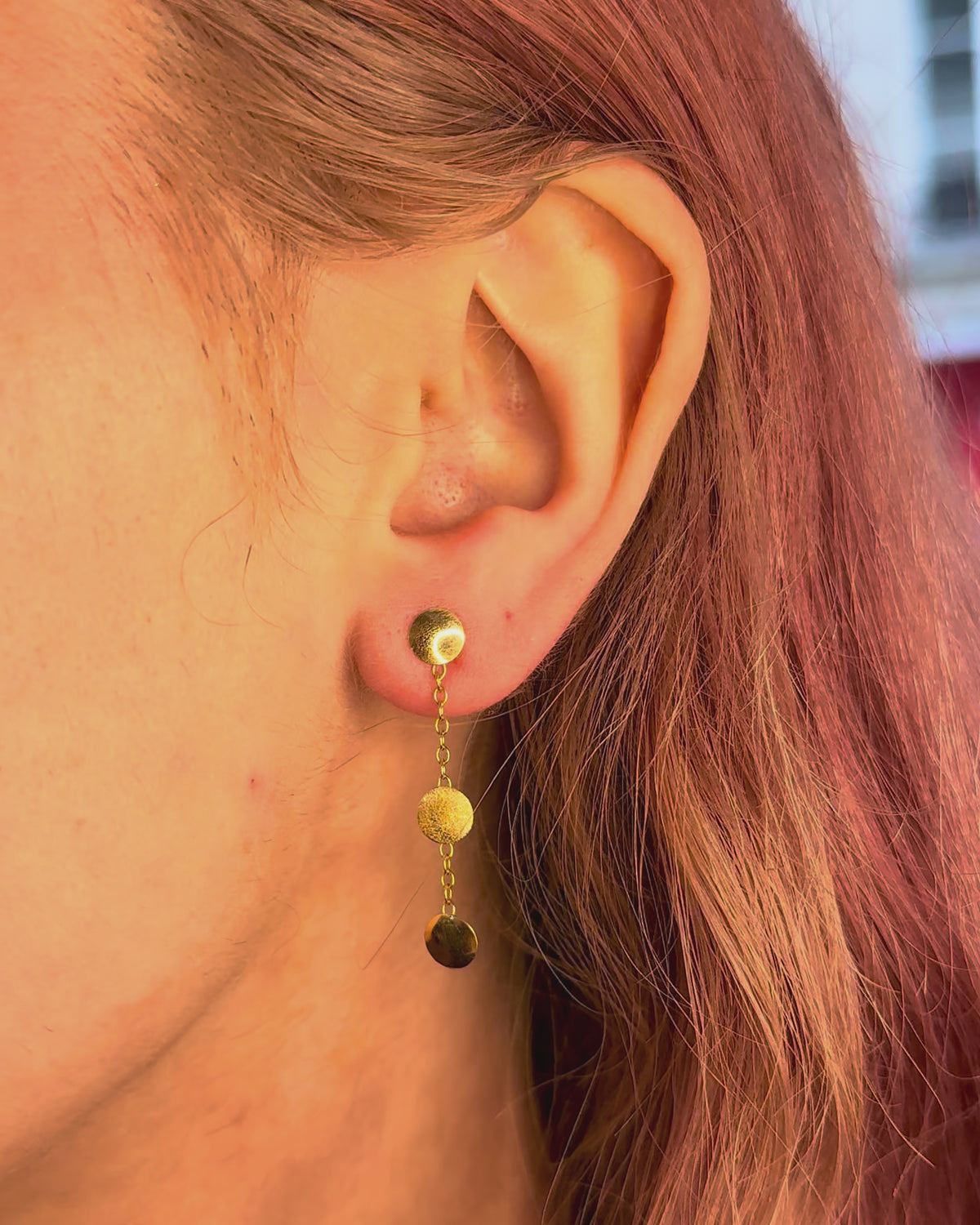 Pendientes largos de oro amarillo de 18 quilates «Julia»