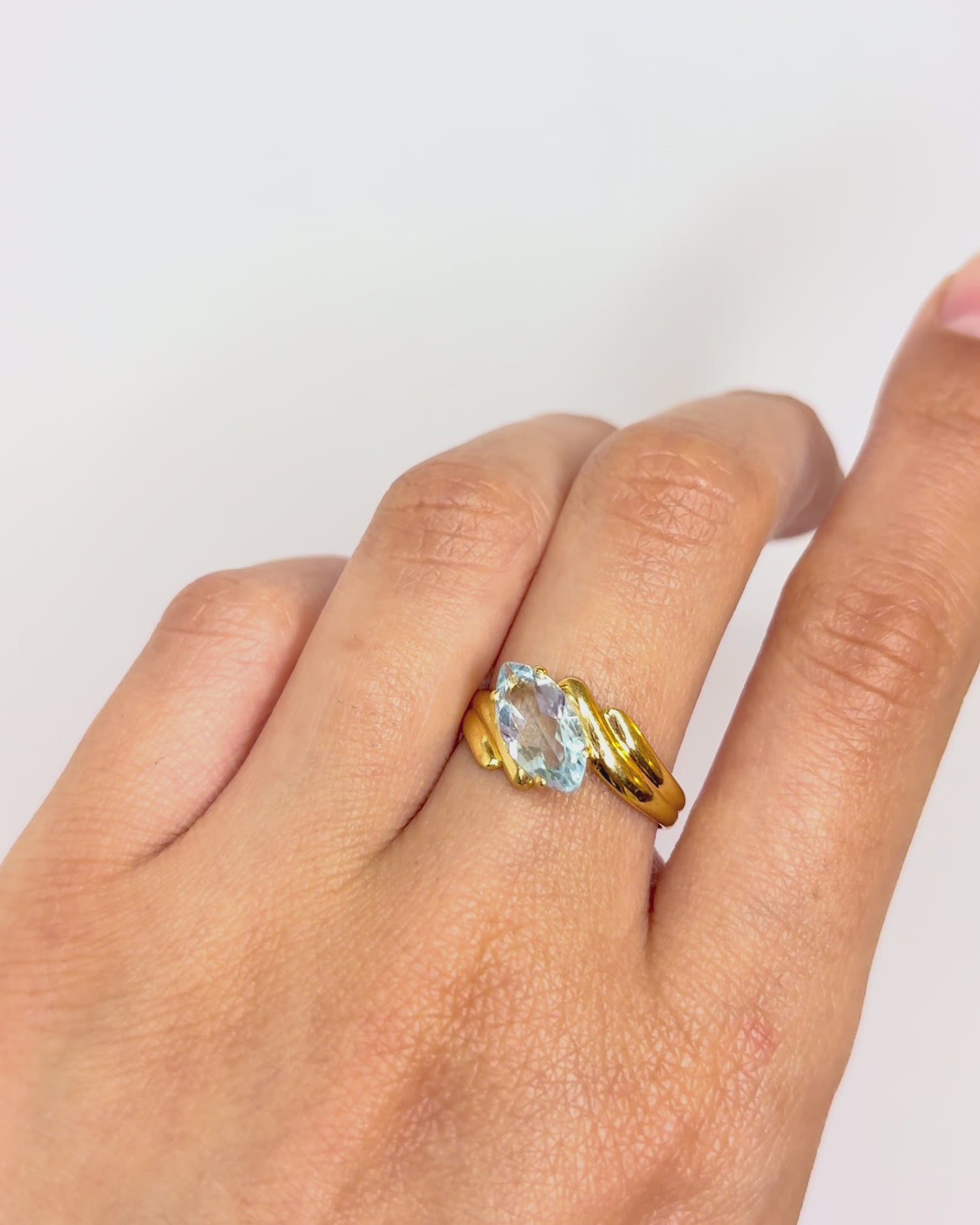 Aquamarine Tourbillon Ring 1.30 carat "Tiphaine"