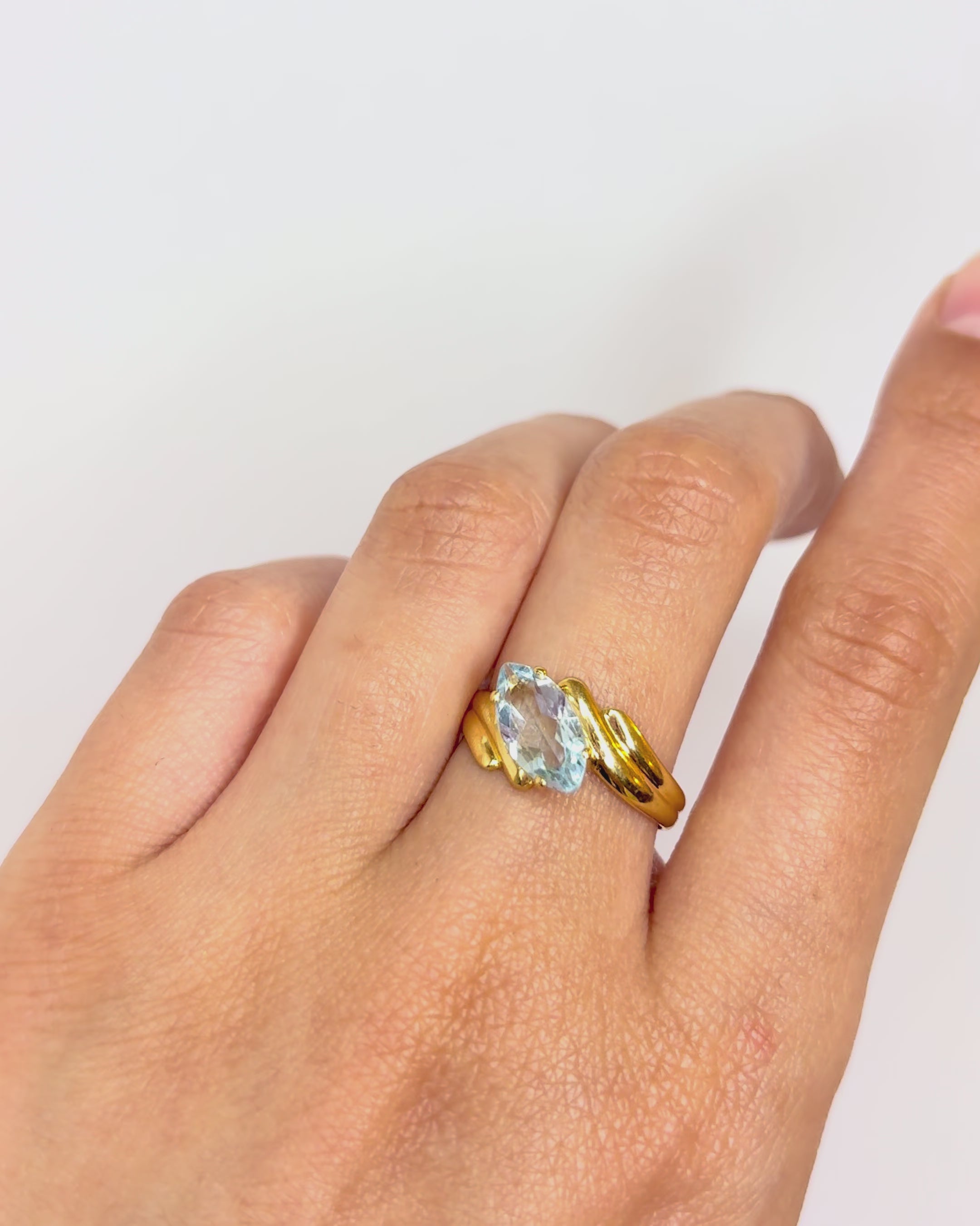 Aquamarine Tourbillon Ring 1.30 carat "Tiphaine"