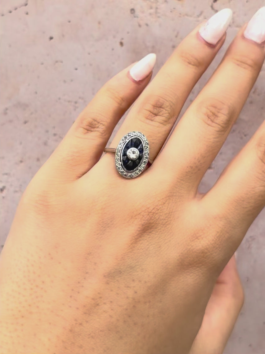 Bague Art-Déco Saphir 0.80 carat &amp; Diamants 0.27 carat "Clarance"