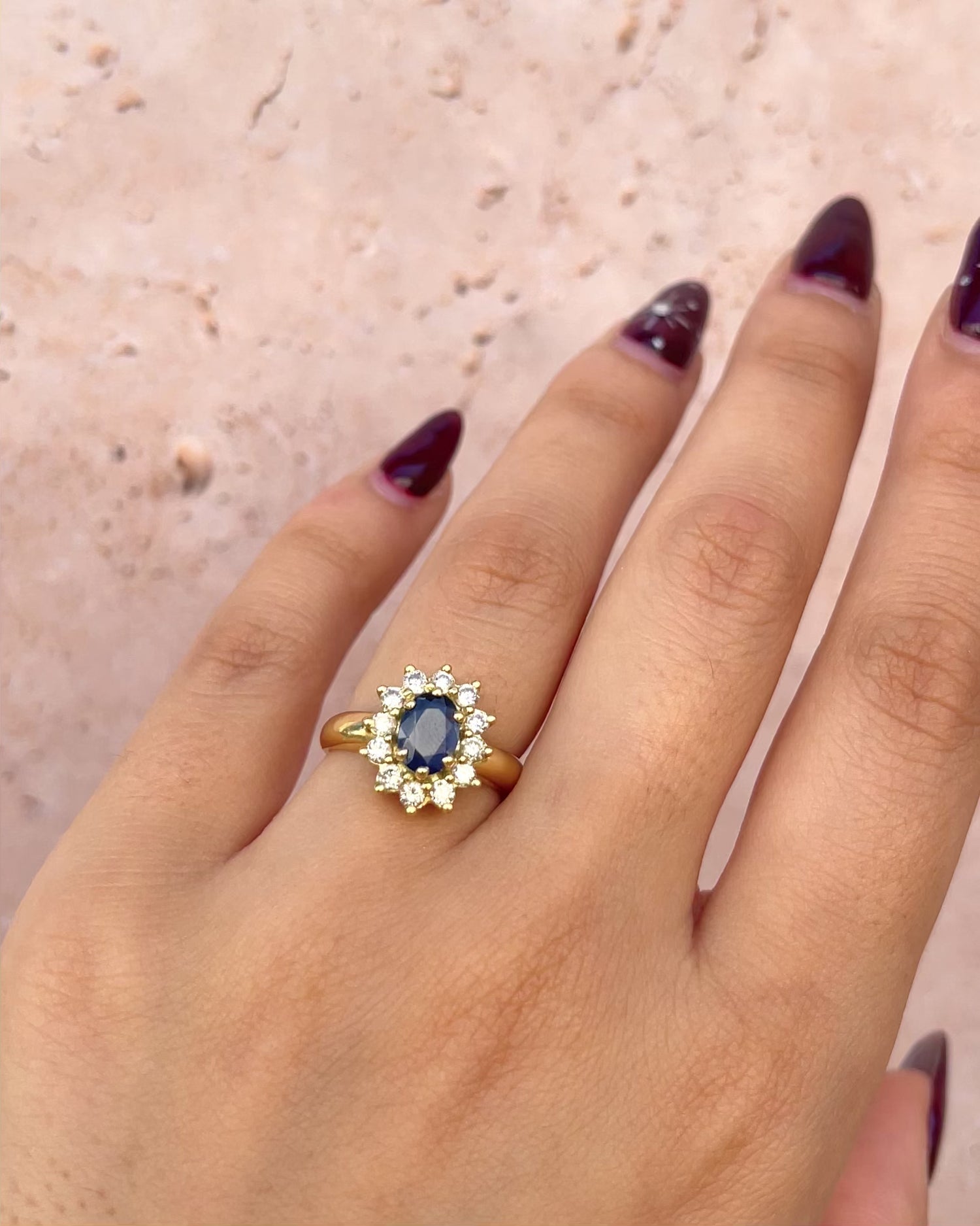 Anillo Margarita Zafiro 0,85 quilates y Diamantes 0,48 quilates "Andrea"