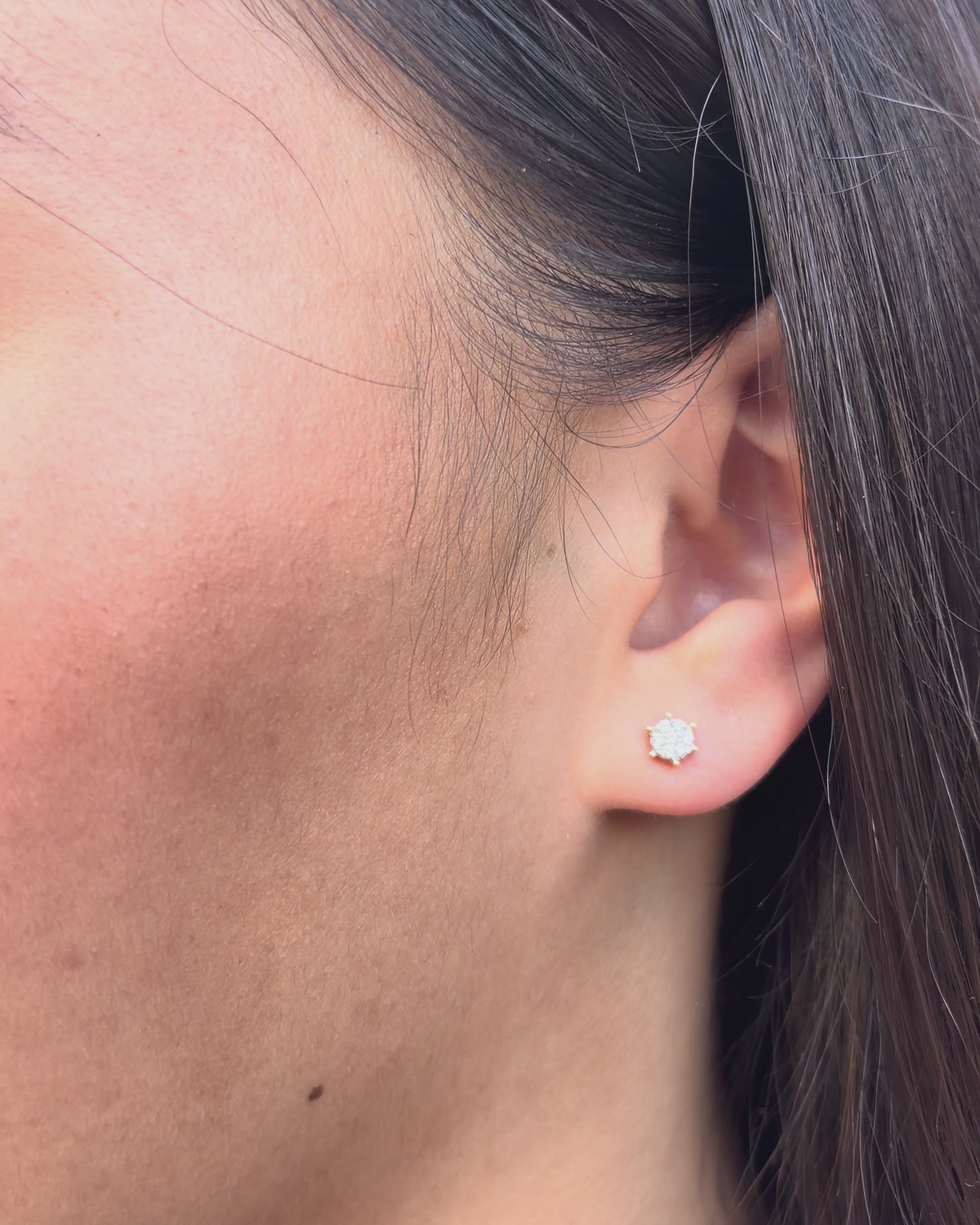 Pendientes de botón Margarita con diamantes "Soline"