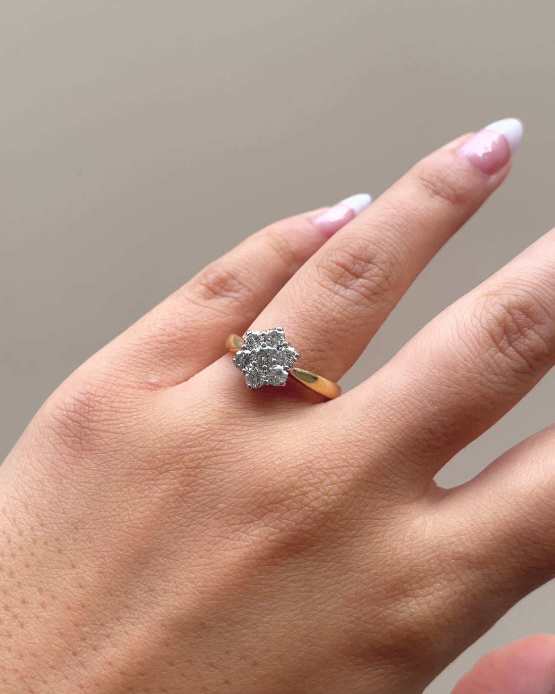 Bague Marguerite Diamants 0.75 carat &quot;Dara&quot;