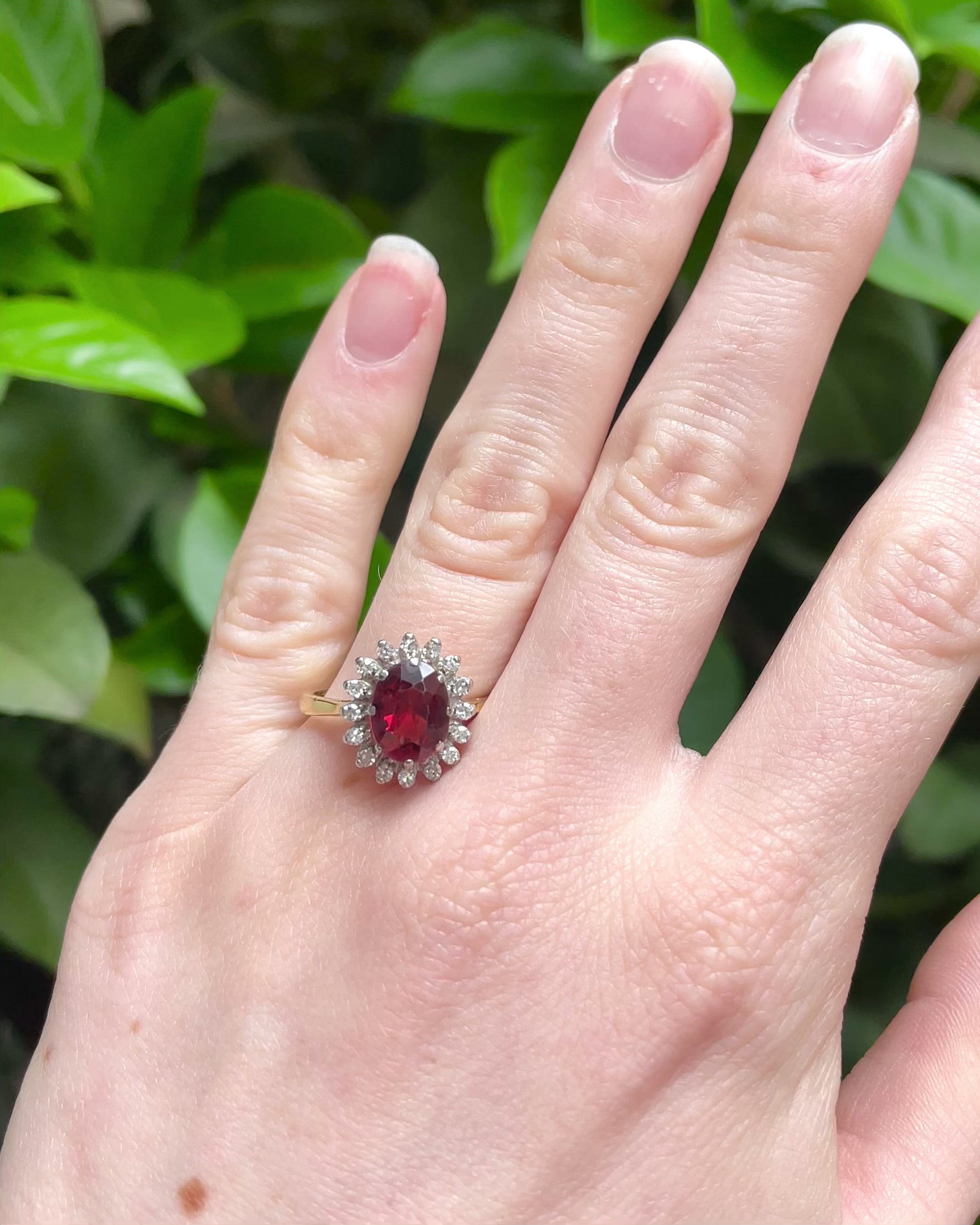 Marguerite Garnet 2.10 carat &amp; Diamonds Ring "Azylis"