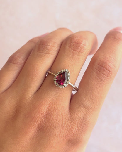 Anillo Marguerite con Turmalina Rosa de 1.20 quilates y Diamantes "Zina"