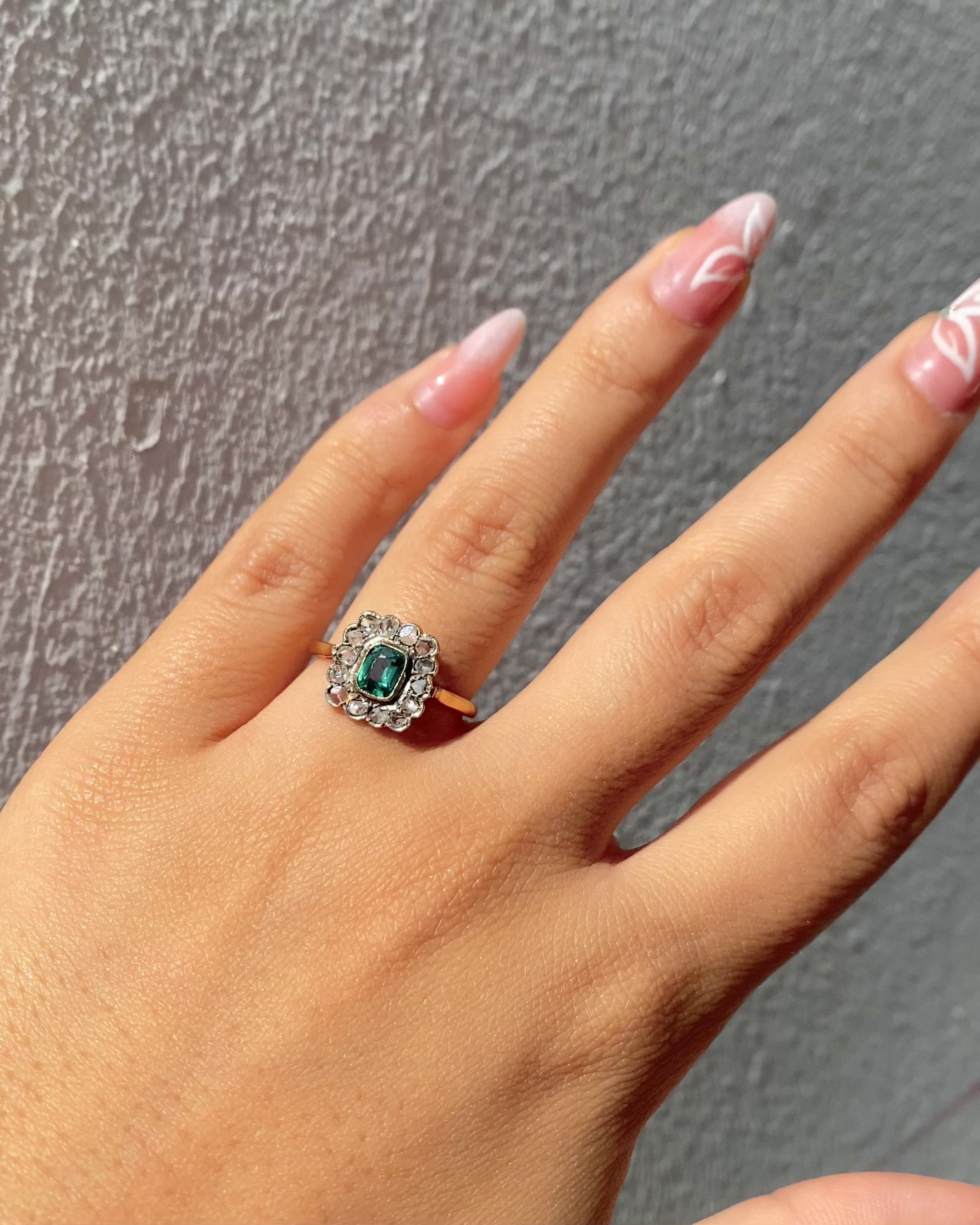 Bague Art-déco Emeraude &amp; Diamants "Mia"