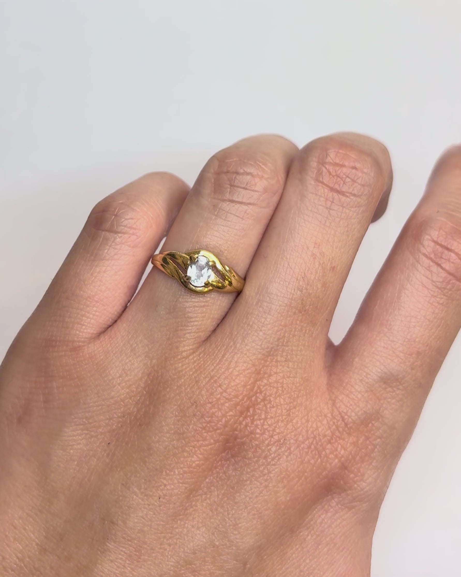 Bague Tourbillon Topaze 0.50 carat “Aynah”