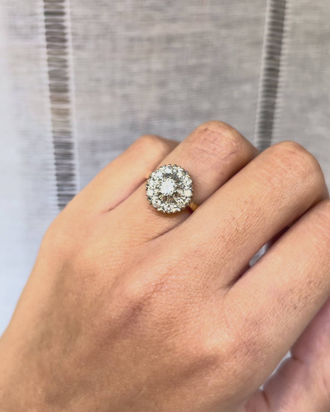Bague Marguerite Diamants 0.60 carat &quot;Solange&quot;