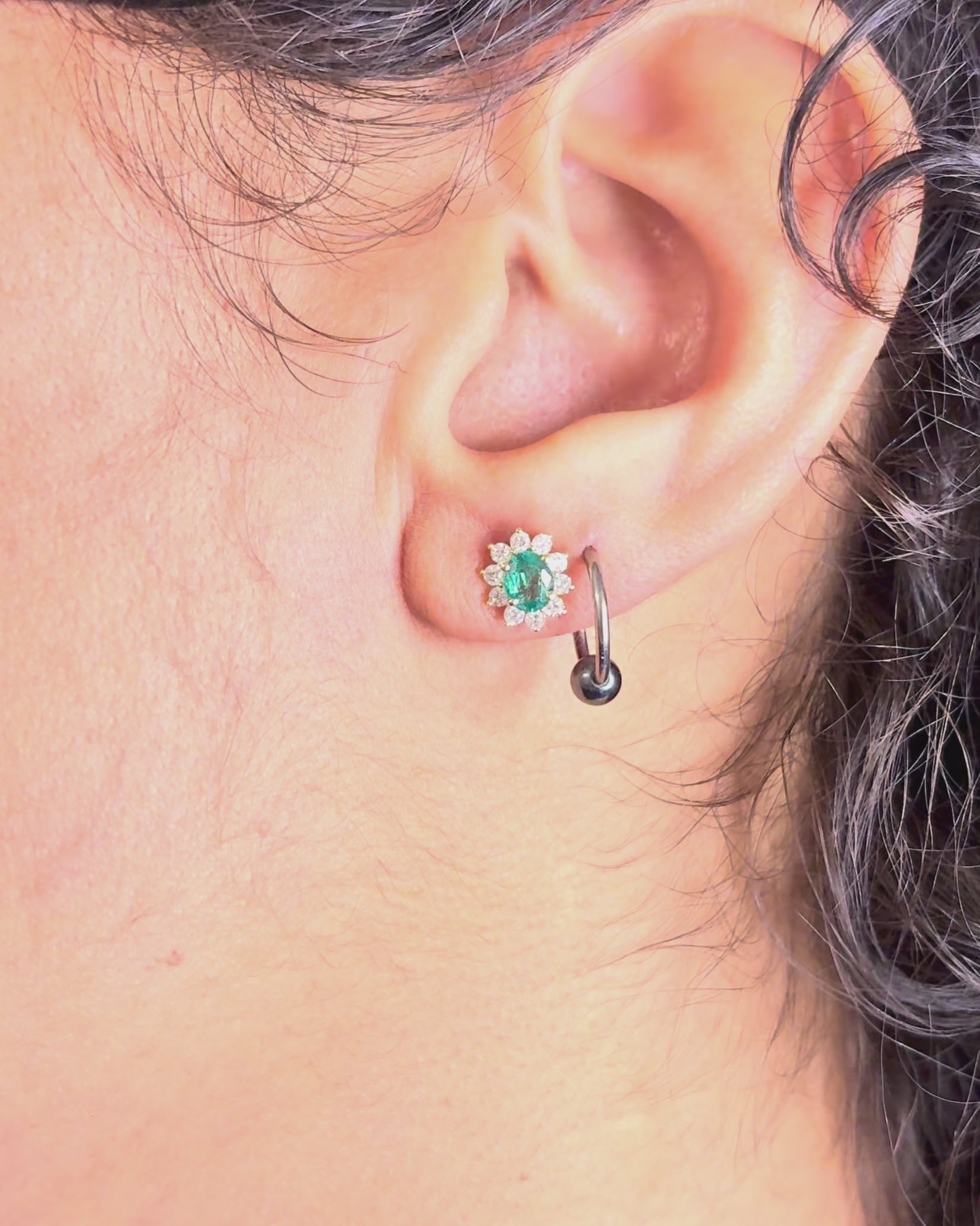 Marguerite Earrings Emeralds 0.65 carat &amp; Diamonds "Soraya"