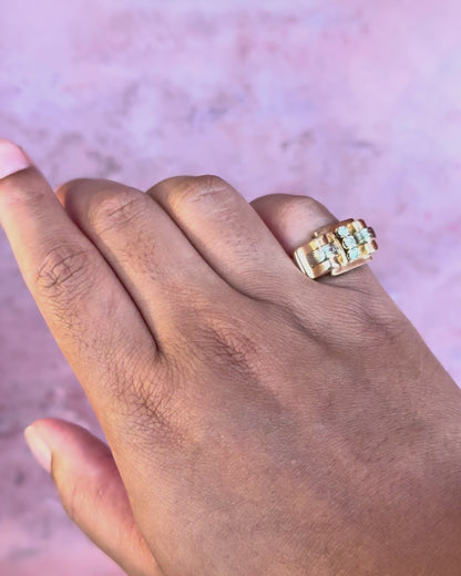 “Angelina” Tank ring with 0.28 carat diamonds, 4.29g