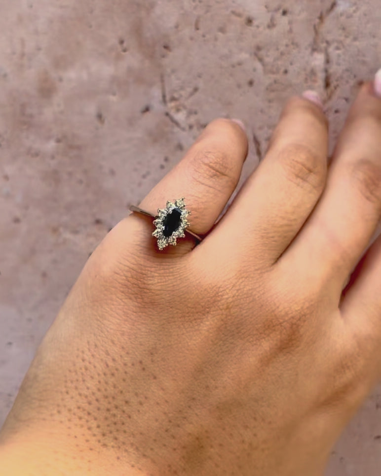Anillo Marquesa con Zafiro y Diamantes "Manon"