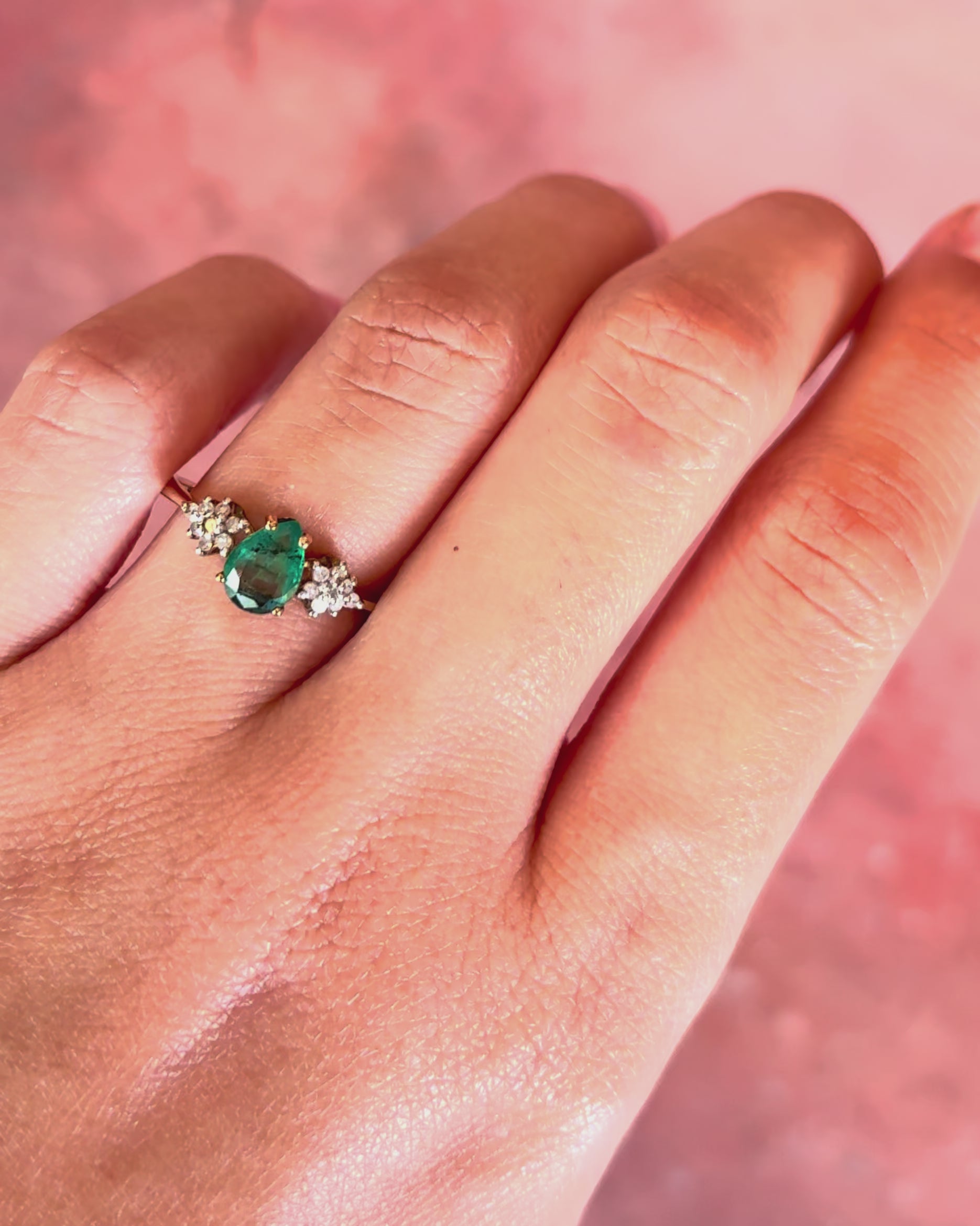 Bague Trilogie Émeraude 0.51 carat &amp; Diamants "Pénélope"
