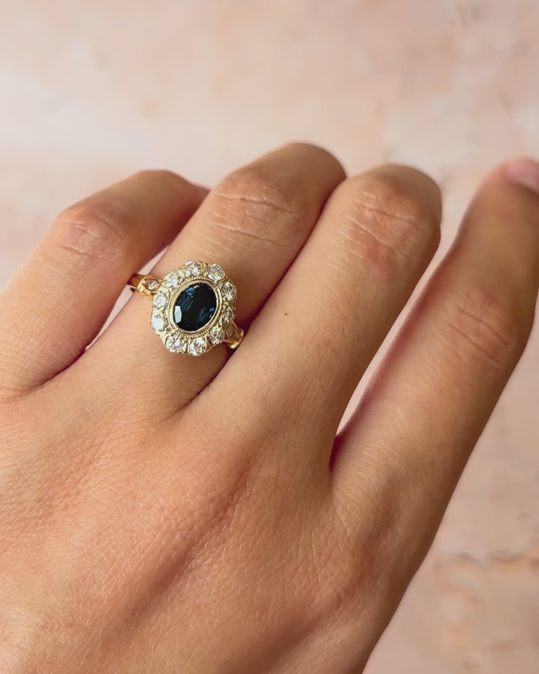 Bague Marguerite Saphir 0.98 carat &amp; Diamants 0.52 carat "Léane"
