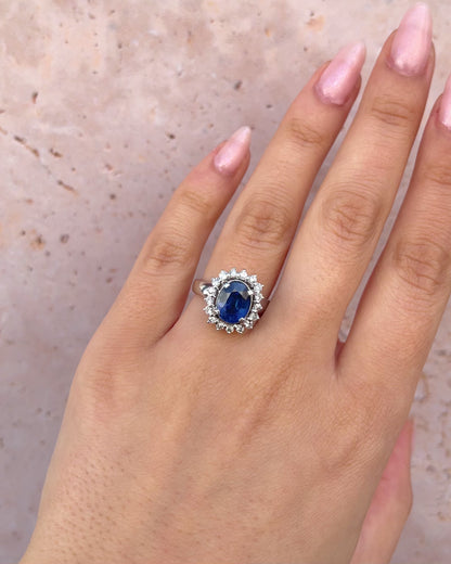 Marguerite Sapphire Ring 3.20 Carats &amp; Diamonds 0.34 Carat "Mélanie"