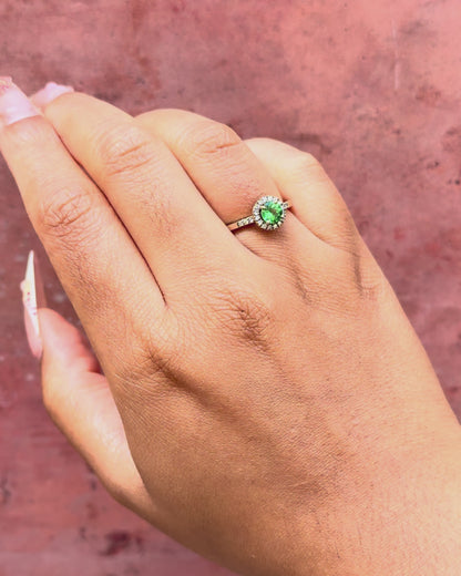 Bague Solitaire Grenat Tsavorite 0.67 carat &amp; Diamants 0.22 carat "Erika"
