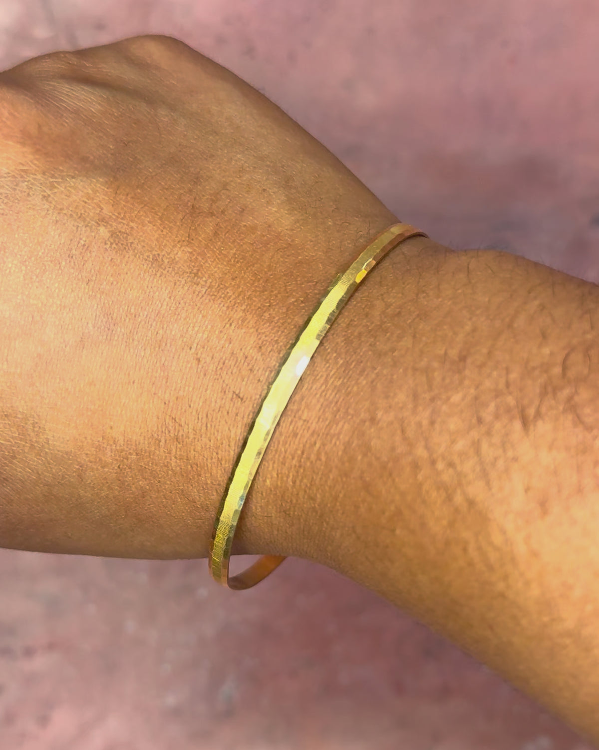 18-carat yellow gold bangle 7.5g "Minerva"
