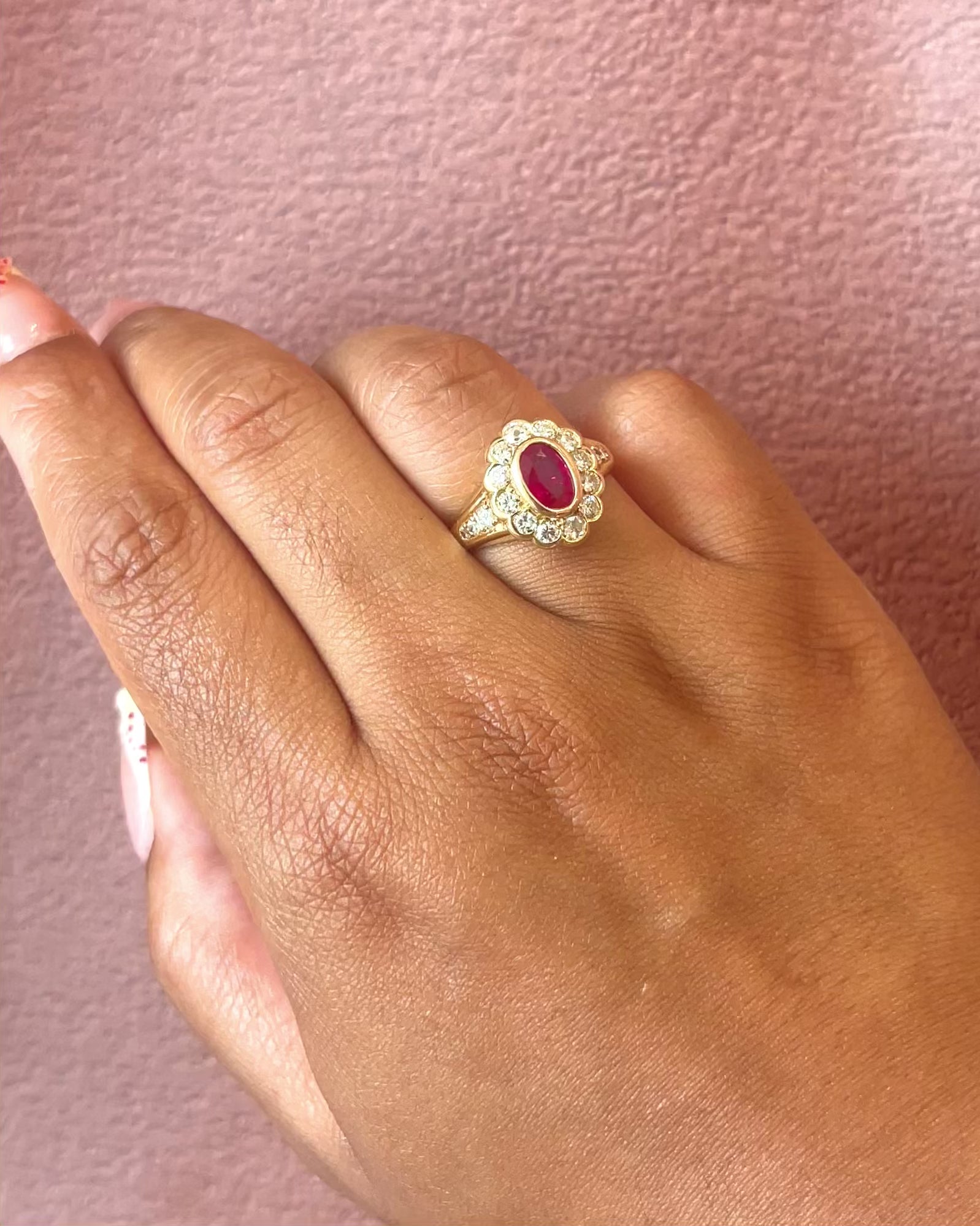 Bague Marguerite Rubis 1.31 carat &amp; Diamants 0.71 carat "Fanny"