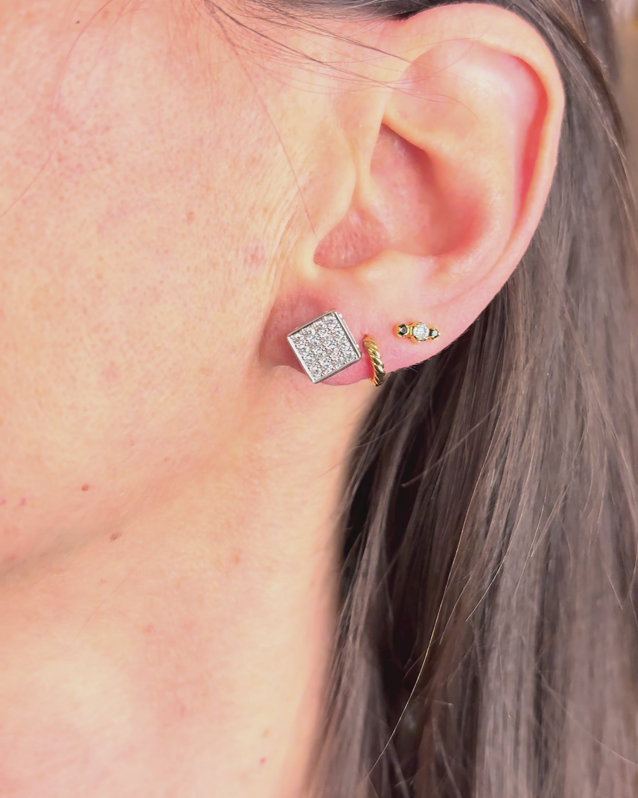 Pendientes de botón con diamantes 0,64 quilates "Minaé"