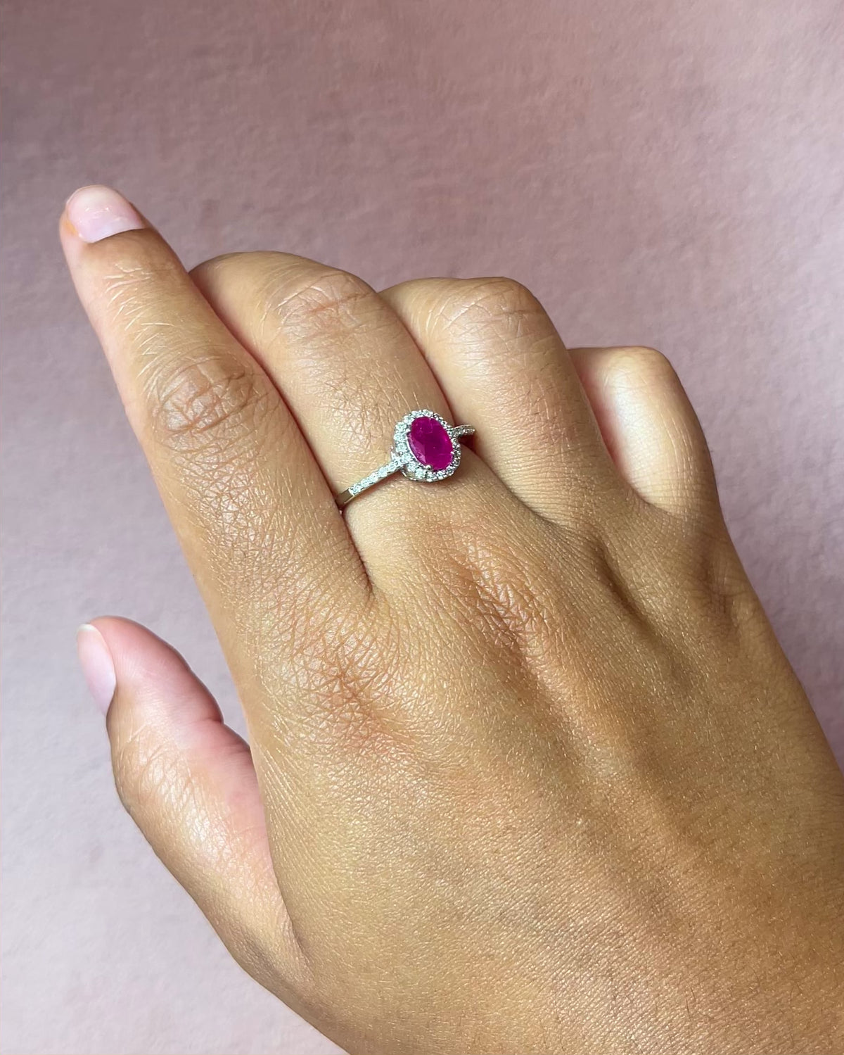 Bague Style Art-Déco Rubis 0.72 carat &amp; Diamants 0.28 carat "Doris"