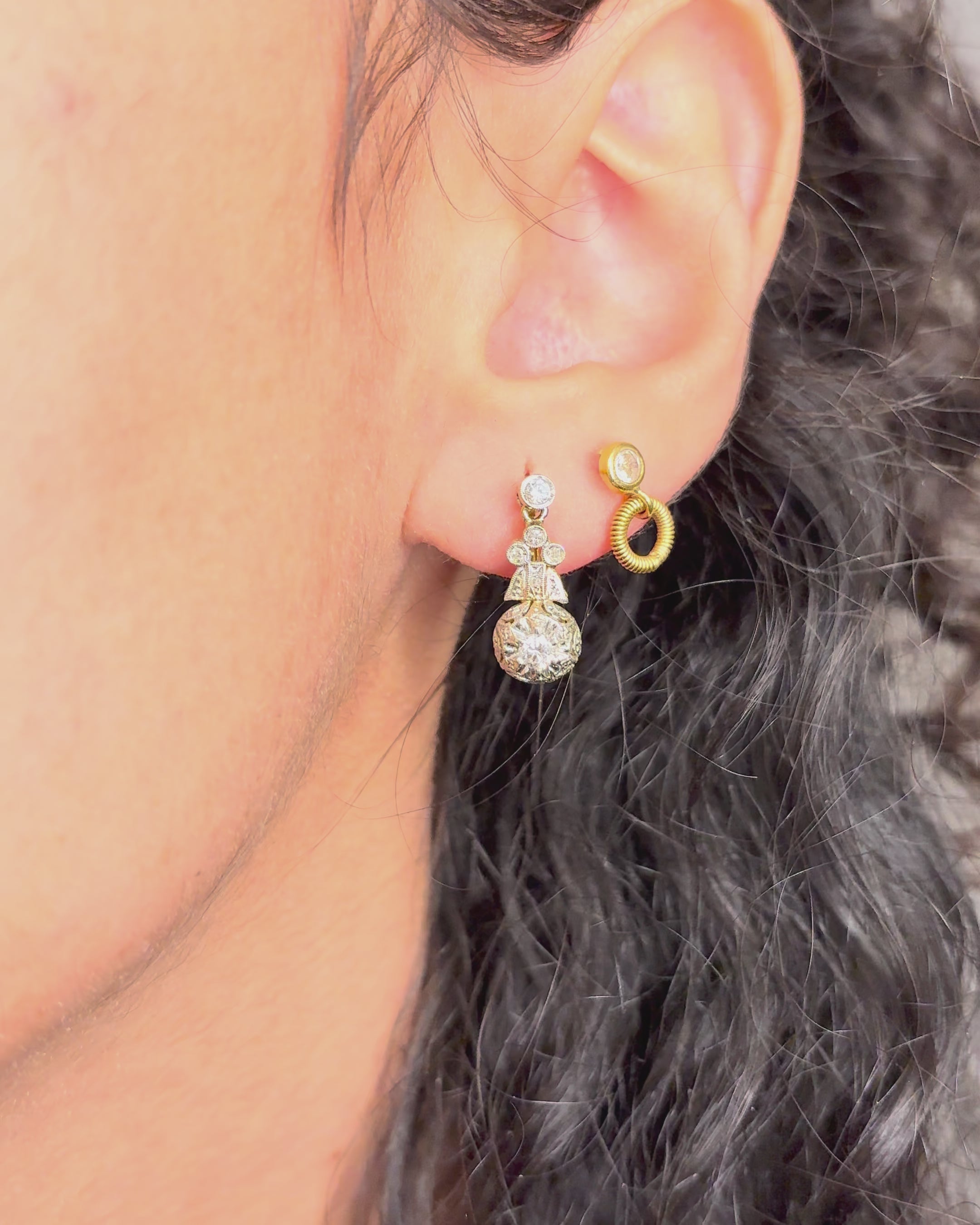 Pendientes Dormilones con Diamantes 0,34 quilates "Aude"