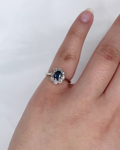 Bague Marguerite Saphir 0.40 carat &amp; 8 Diamants "Agata"