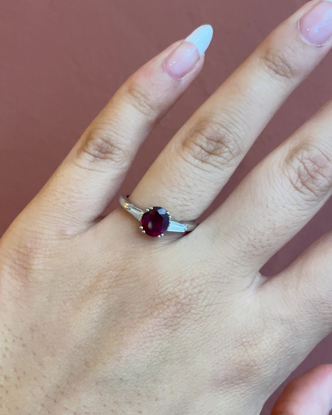 Bague Solitaire Rubis 1.25 carat &amp; Diamants &quot;Soline&quot;