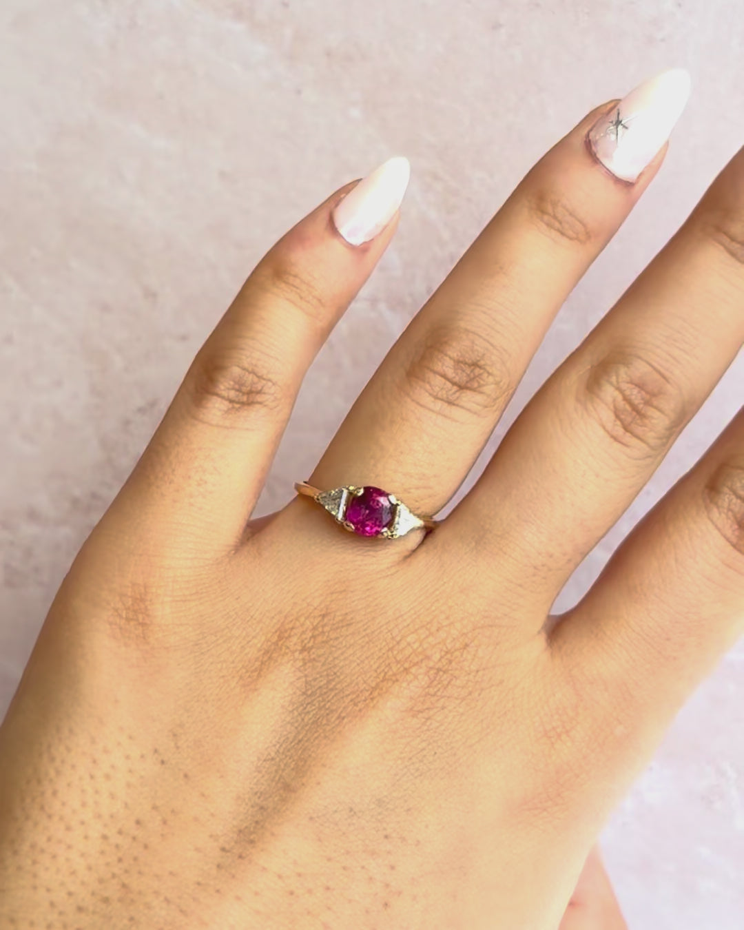 Bague Trilogie Rubis 1.20 carat &amp; Diamants 0.32 carat "Elisa"