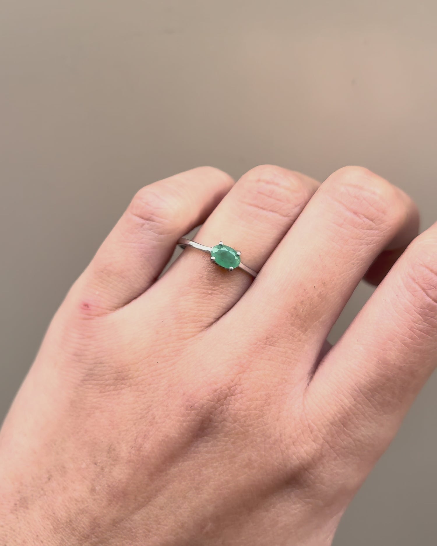 Bague Solitaire Émeraude 0.42 carat &quot;Emelyne&quot;