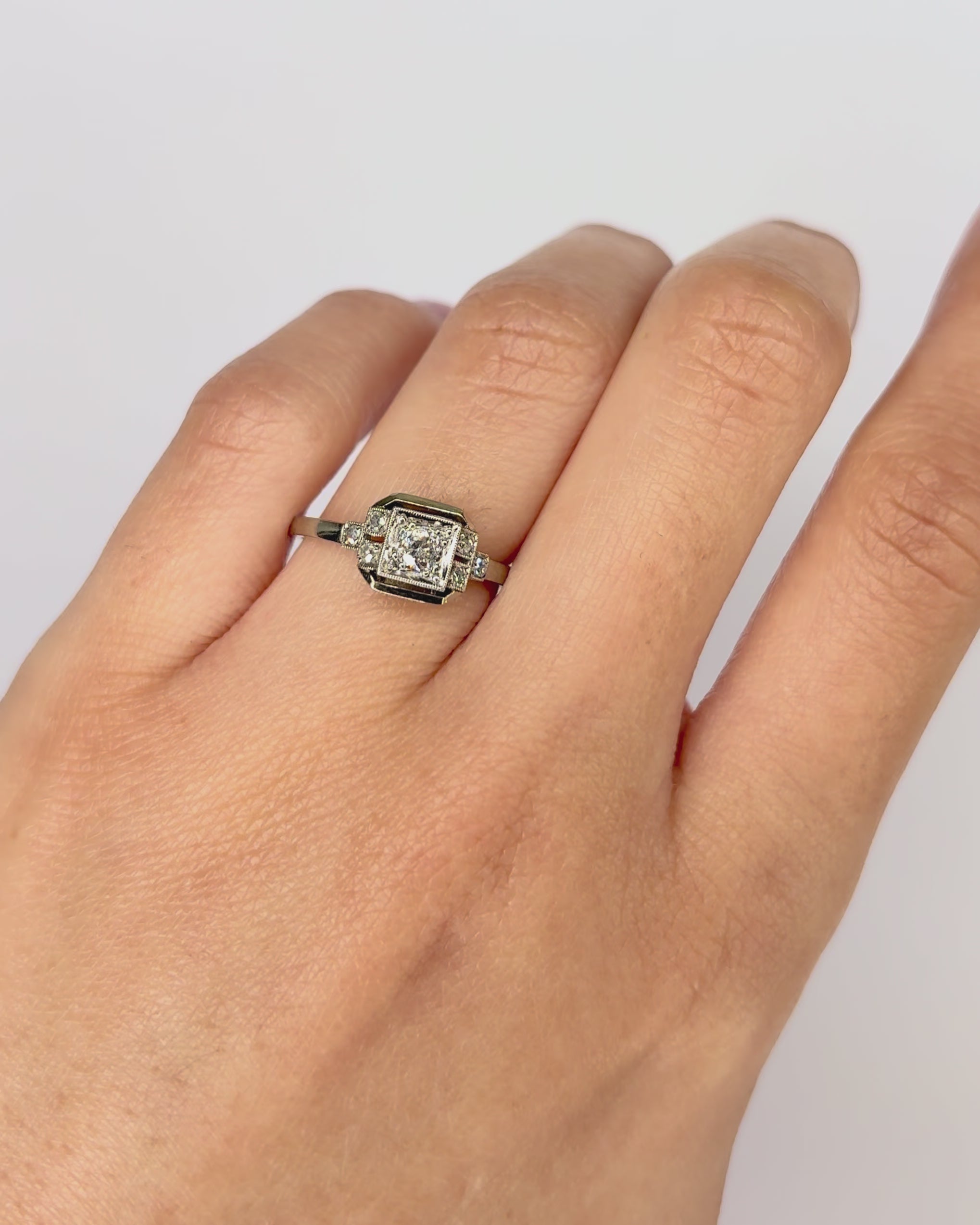 Bague Art Déco Diamants 0.30 carat "Juliana"